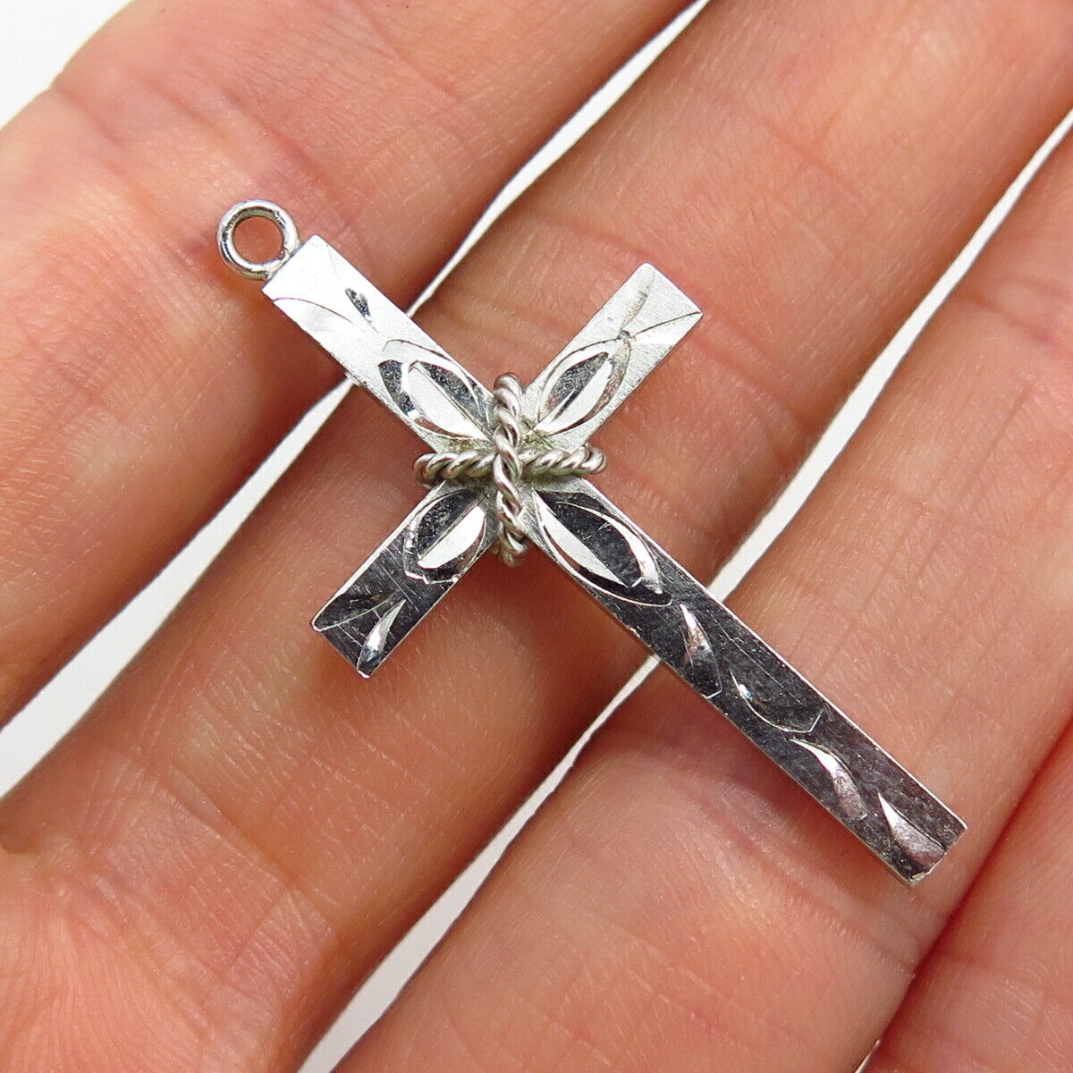 925 Sterling Silver Vintage Ornate Cross Pendant