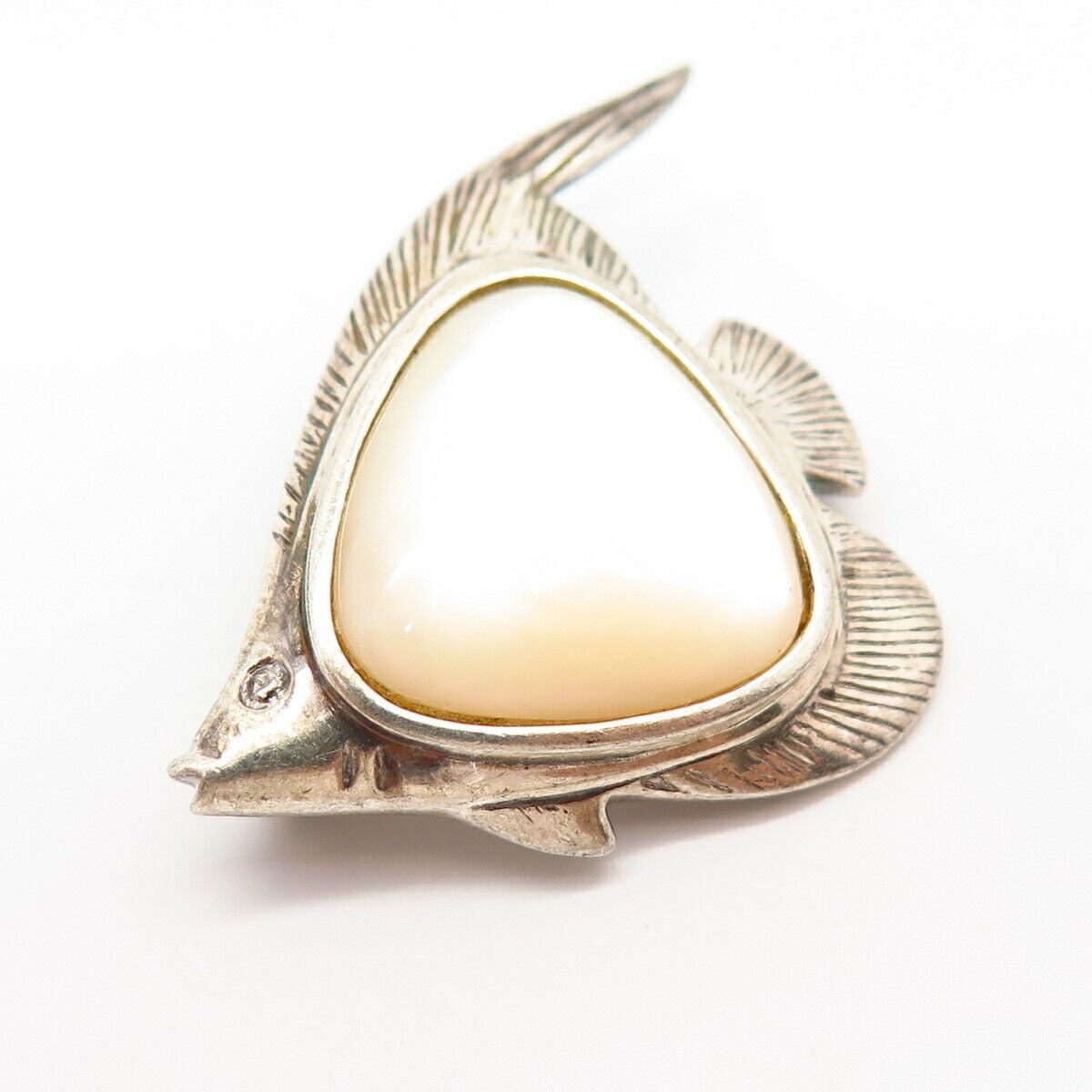 925 Sterling Silver Real Mother-Of-Pearl Tropical Fish Design Pin Brooch