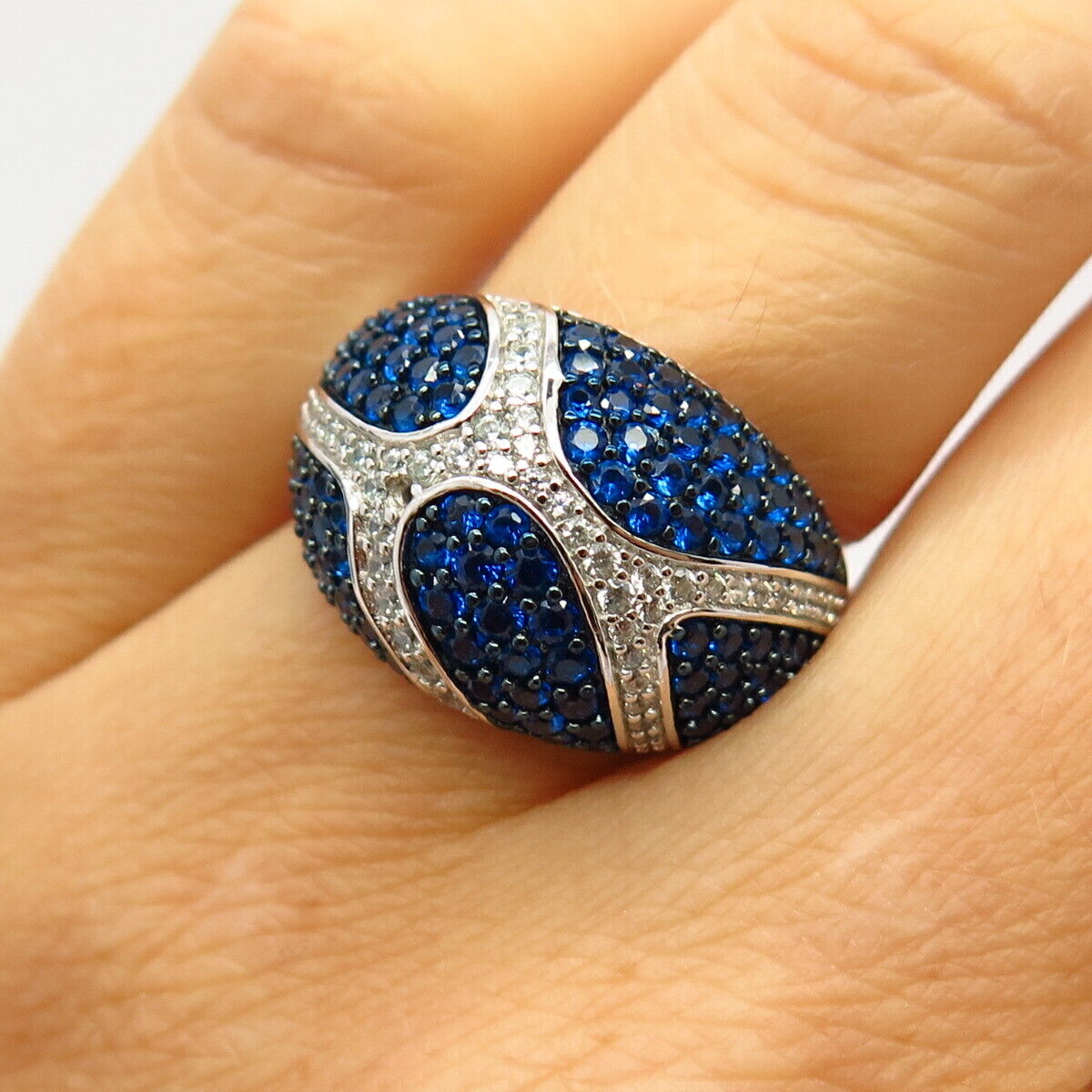 925 Sterling Silver White & Blue C Z Domed Ring Size 7