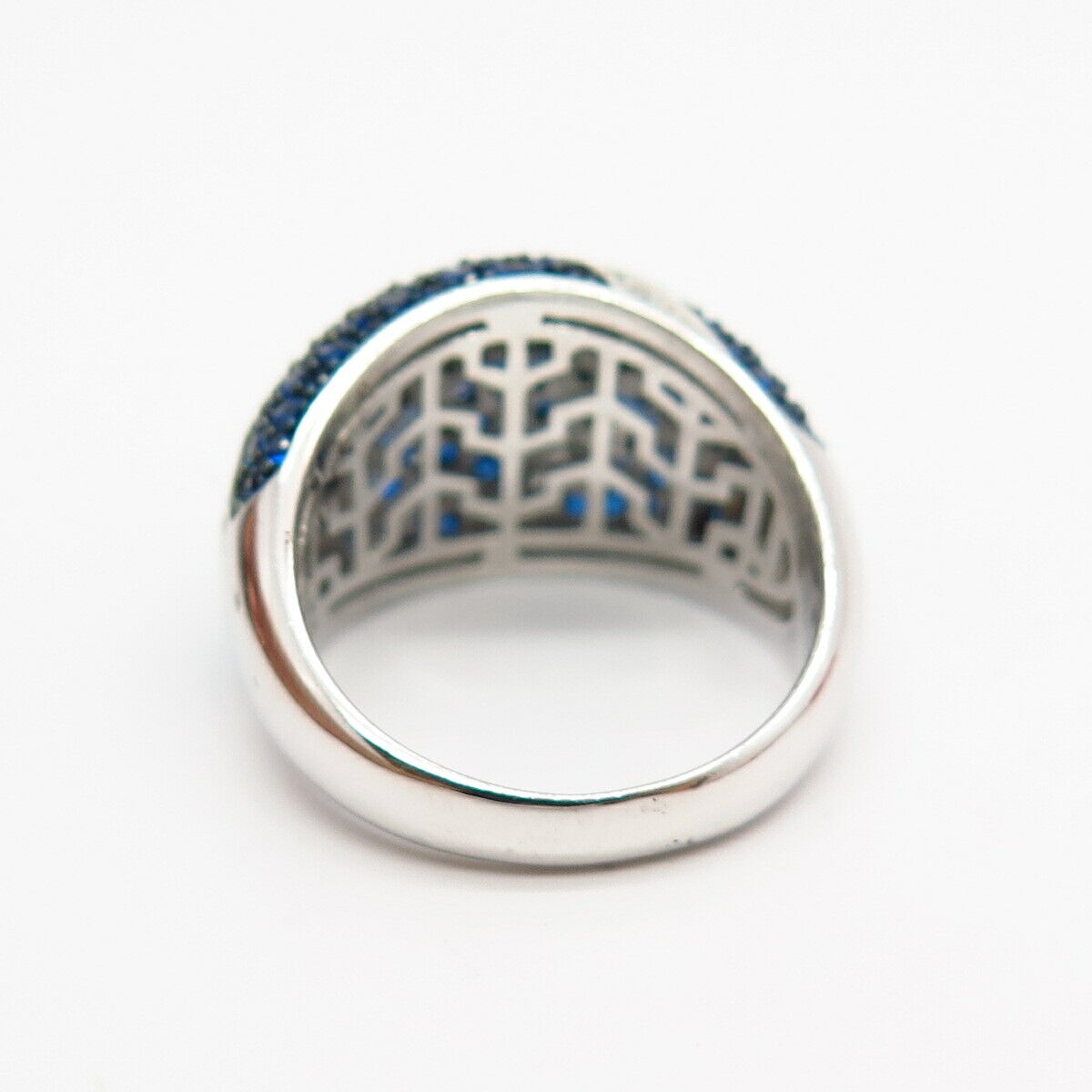 925 Sterling Silver White & Blue C Z Domed Ring Size 7