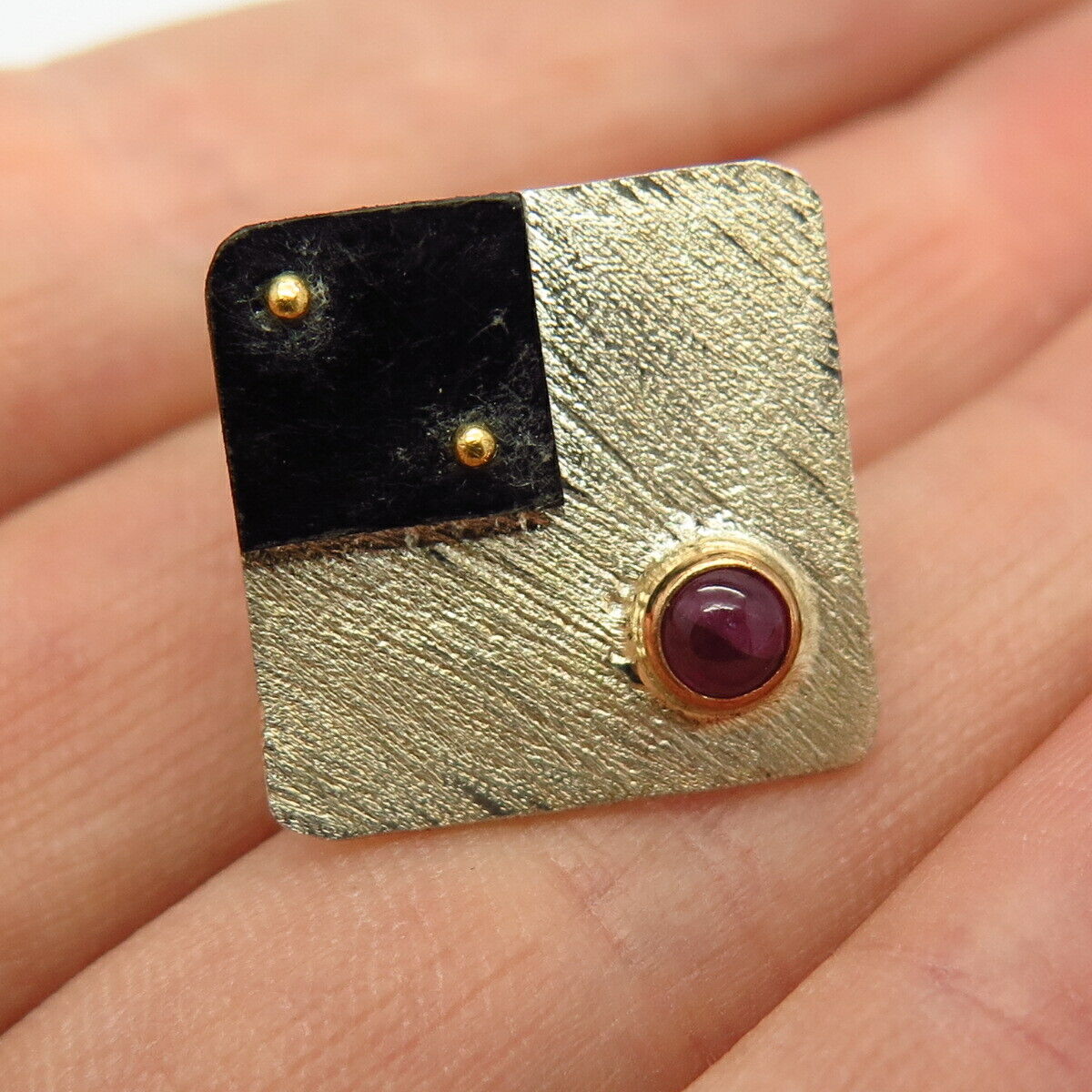 925 Sterling Silver 2-Tone Victor Alfaro Real Ruby Gem & Shell Square Pin