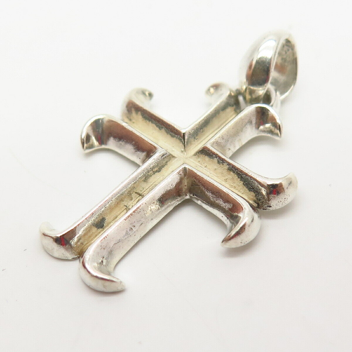 925 Sterling Silver Carved Design Cross Pendant