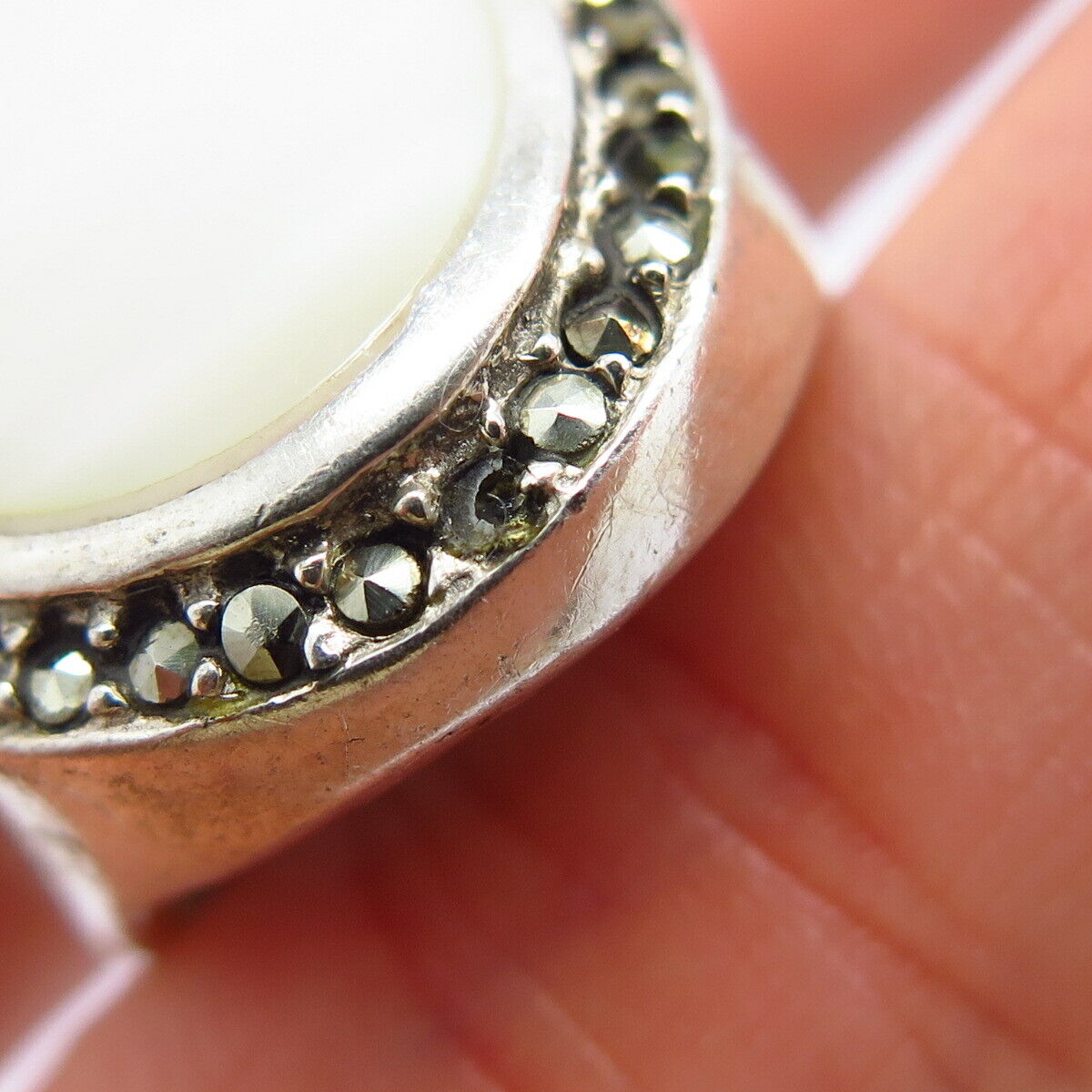 925 Sterling Silver Real Marcasite Gem & Mother-of-Pearl Wide Ring Size 7