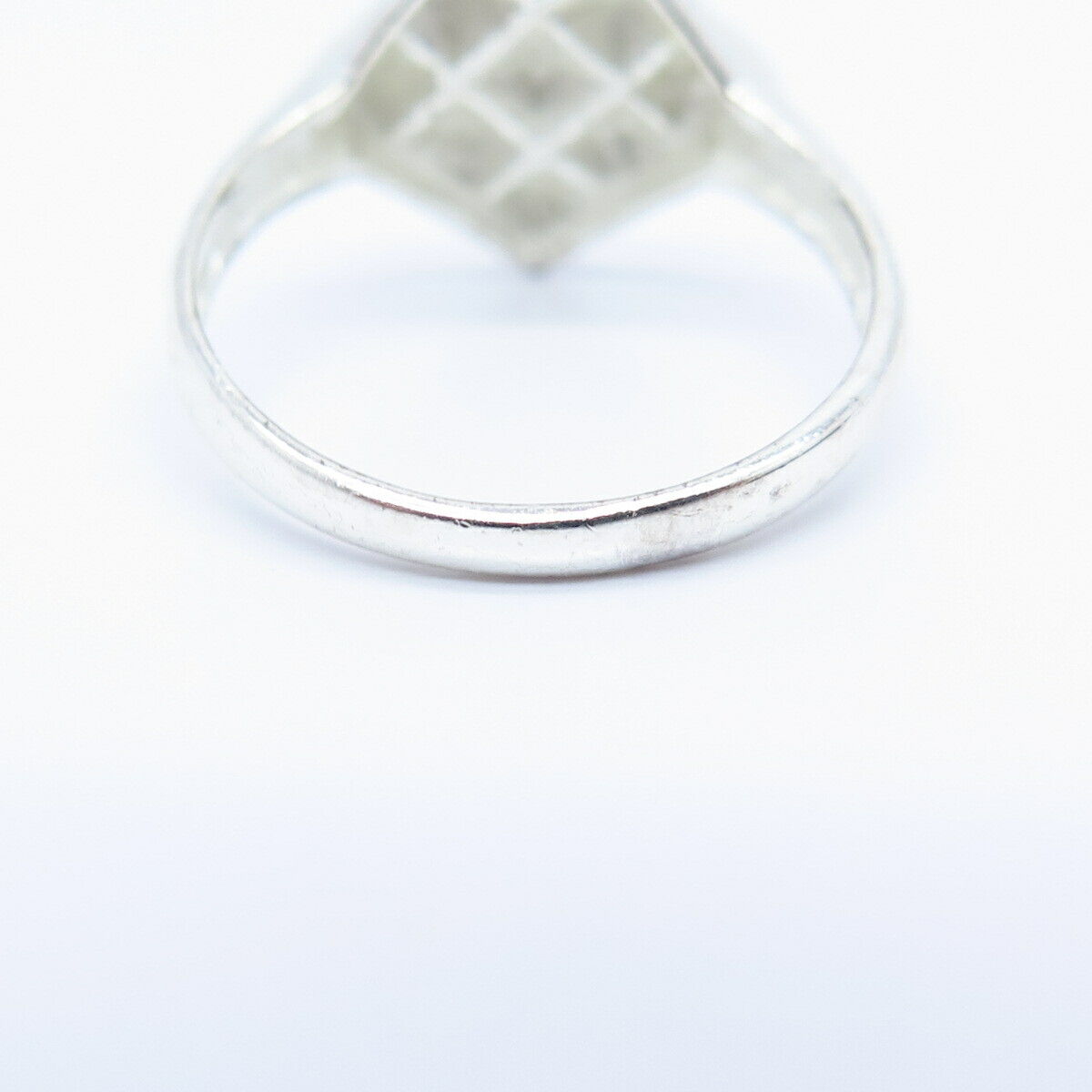 925 Sterling Silver Checkered Ribbed Design Ring Size 6 1/4