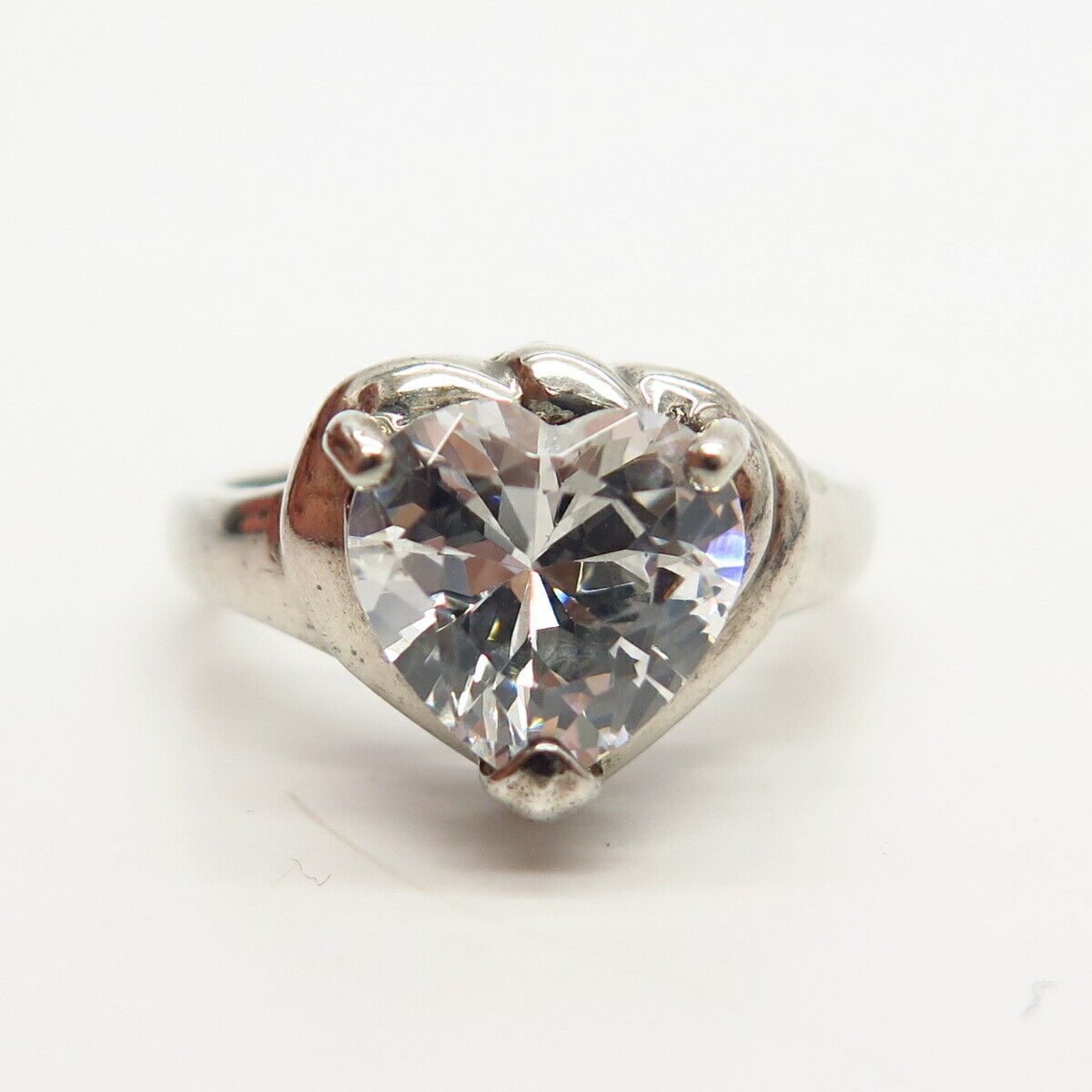 925 Sterling Silver C Z Heart Design Ring Size 7