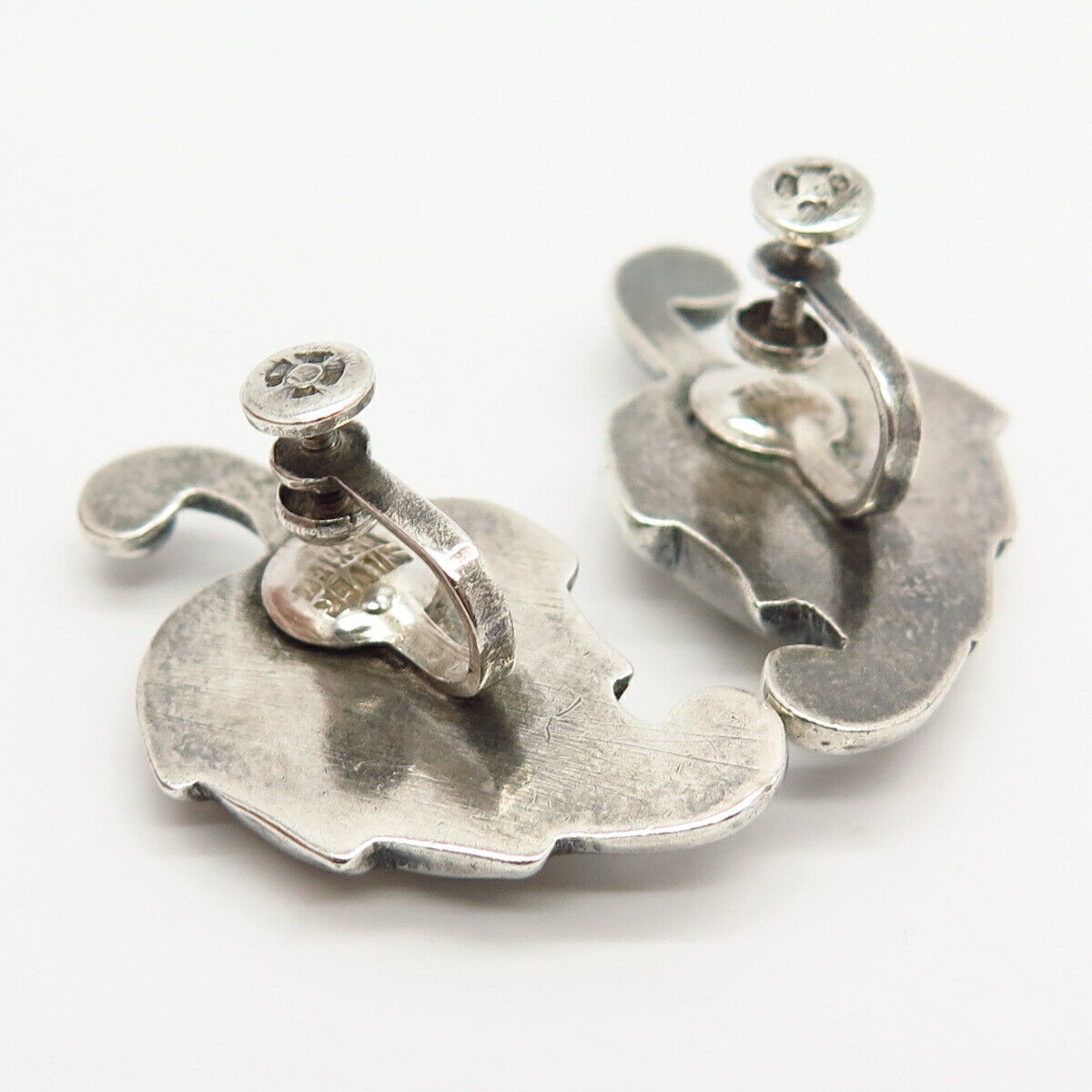 925 Sterling Silver Antique Mexico Leaf Design Hollow Screw Back Earrings