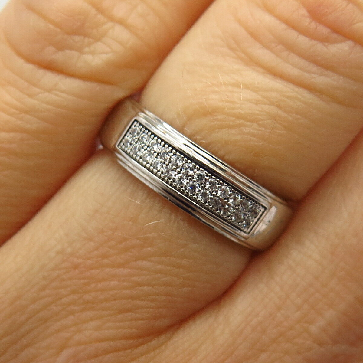 925 Sterling Silver C Z Wedding Band Ring Size 6