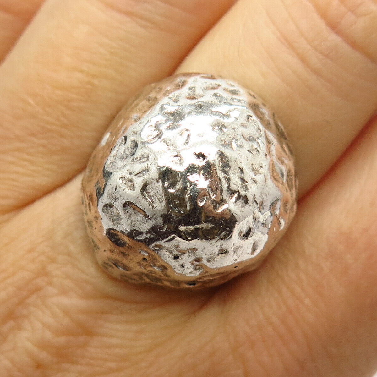 925 Sterling Silver Vintage Hammered Finish Wide Domed Ring Size 7