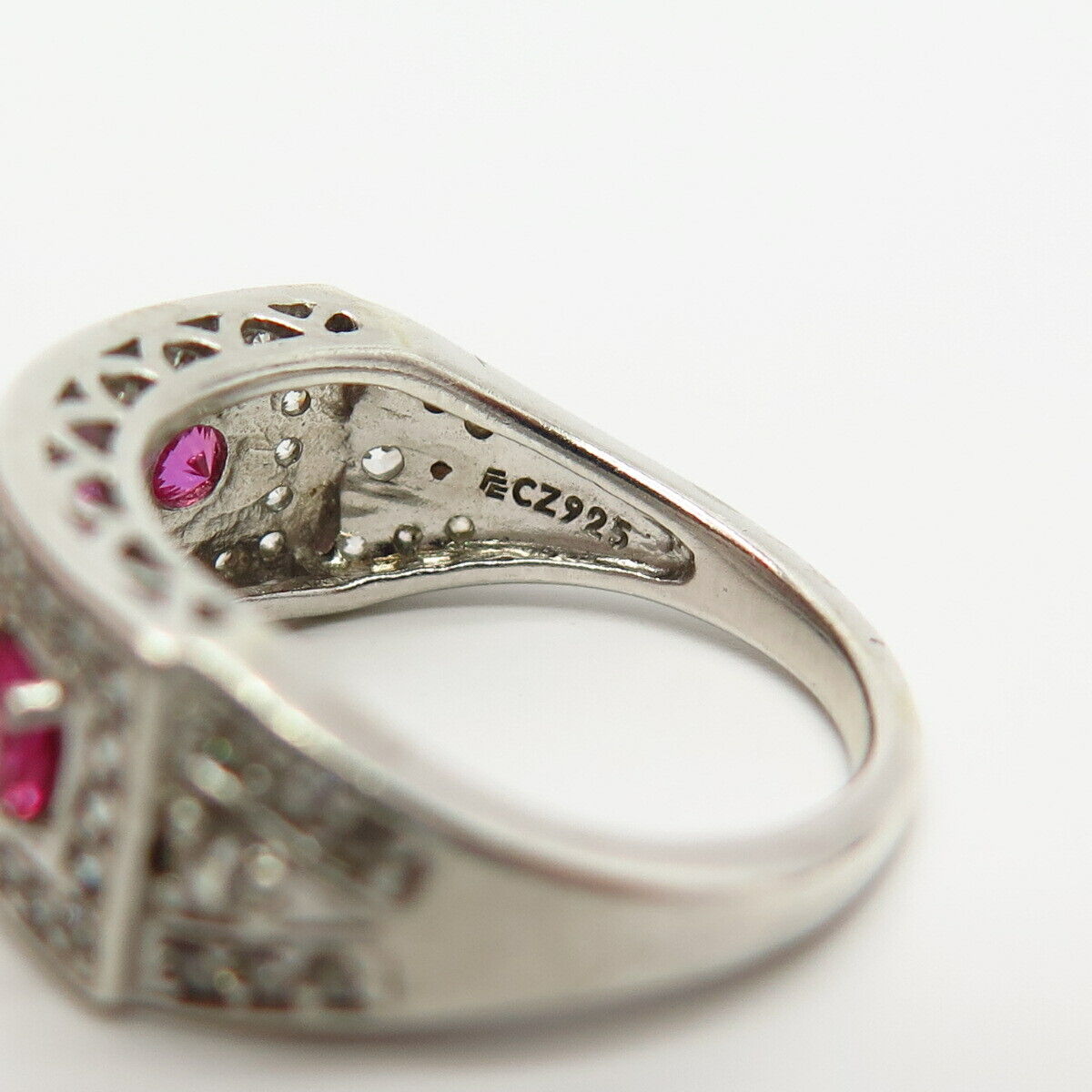 925 Sterling Silver White & Pink C Z Ring Size 6 1/4