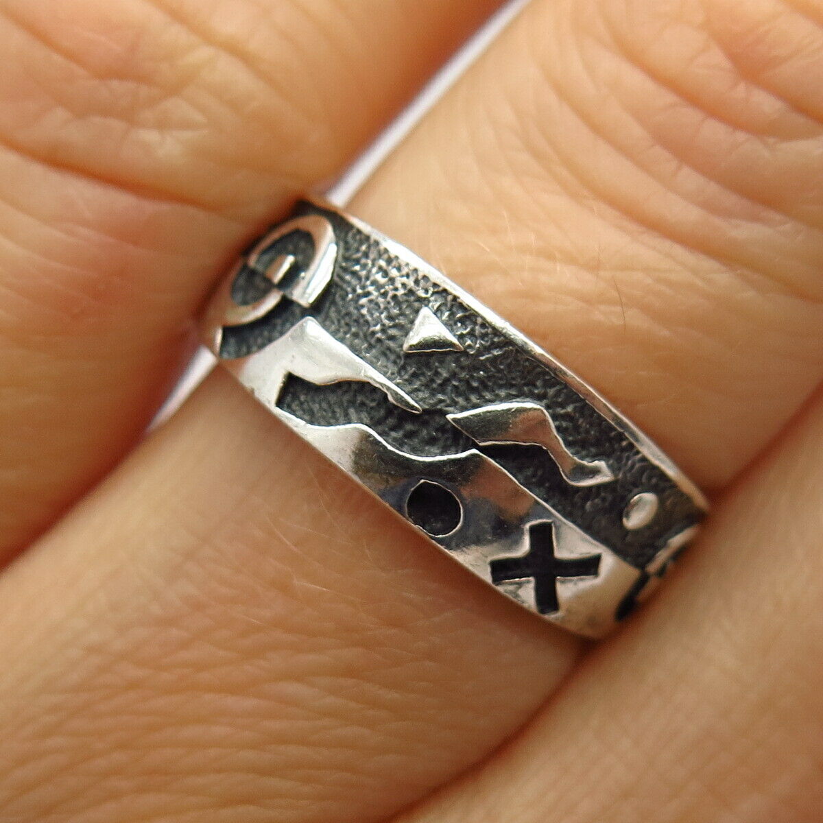 925 Sterling Silver Abstract Design Band Ring Size 6 3/4