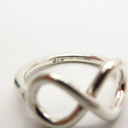 925 Sterling Silver Infinity Design Ring Size 5 3/4