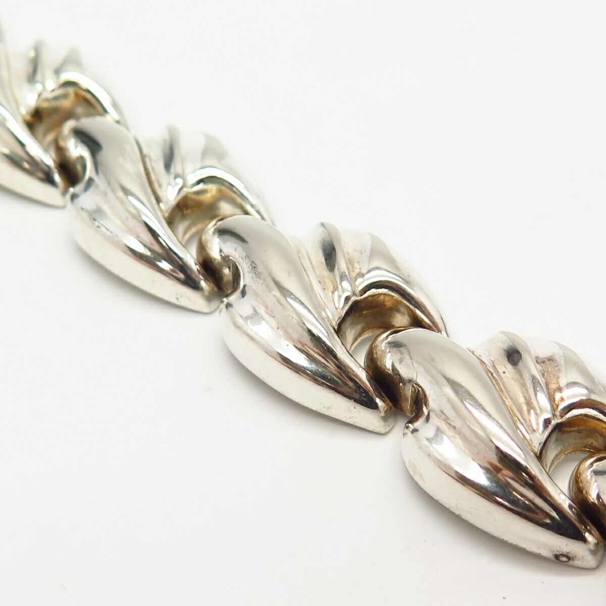 925 Sterling Silver Italy Puffy Leaf Design Link Bracelet 6 3/4"