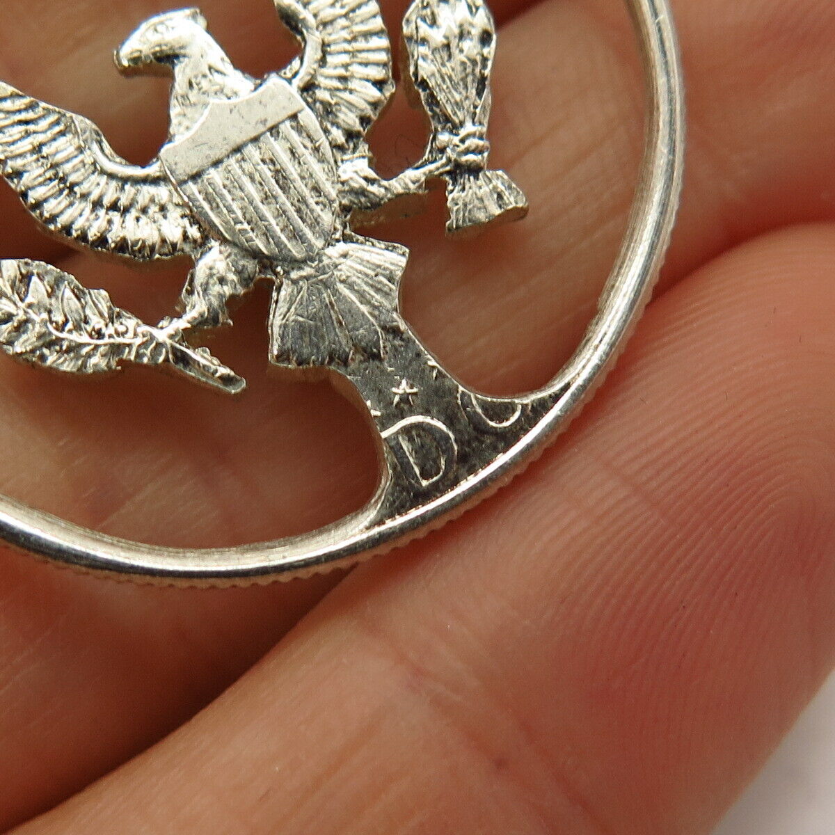 900 Silver Vintage The Great Seal of US Carved Coin Pendant