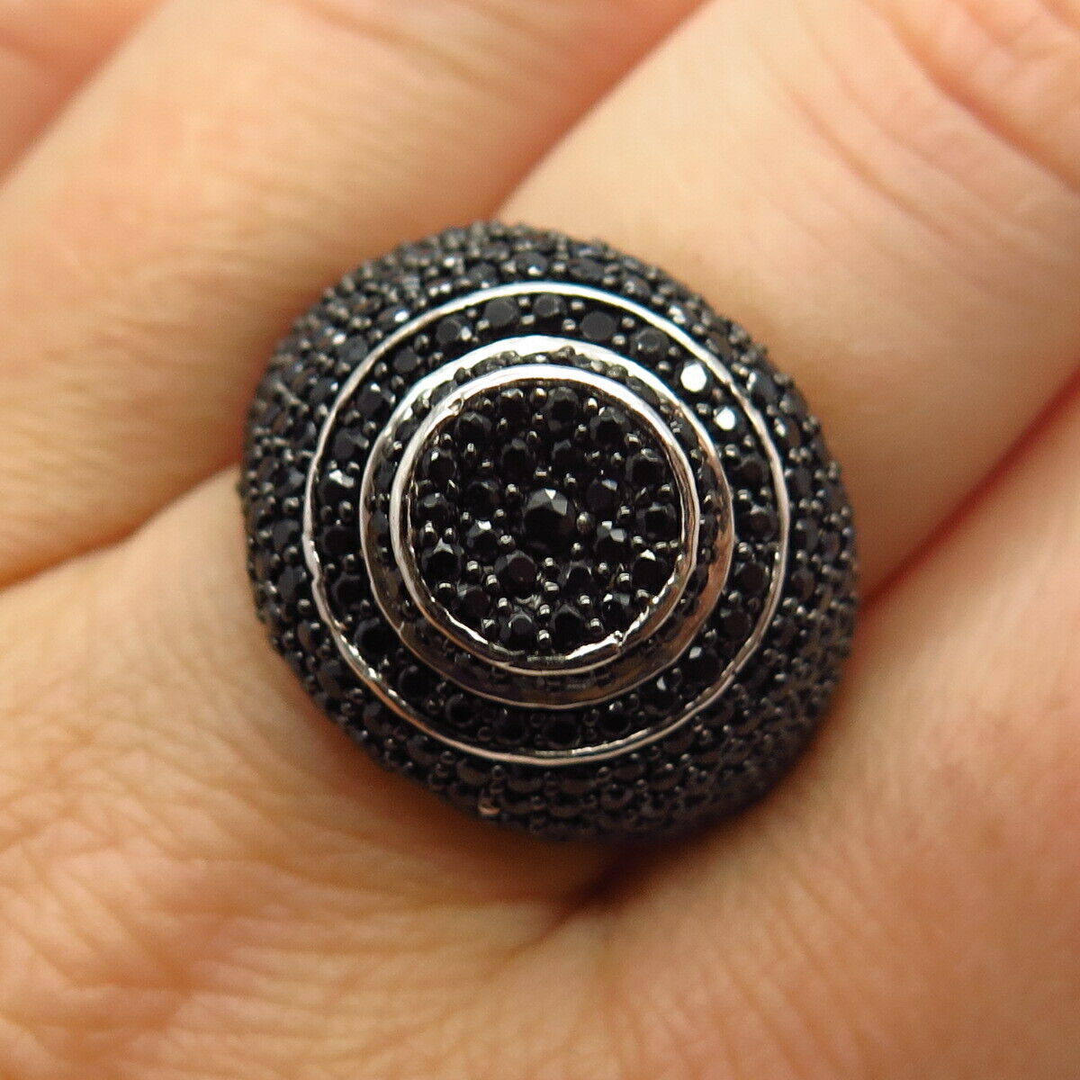 925 Sterling Silver Black C Z Circle Design Ring Size 8