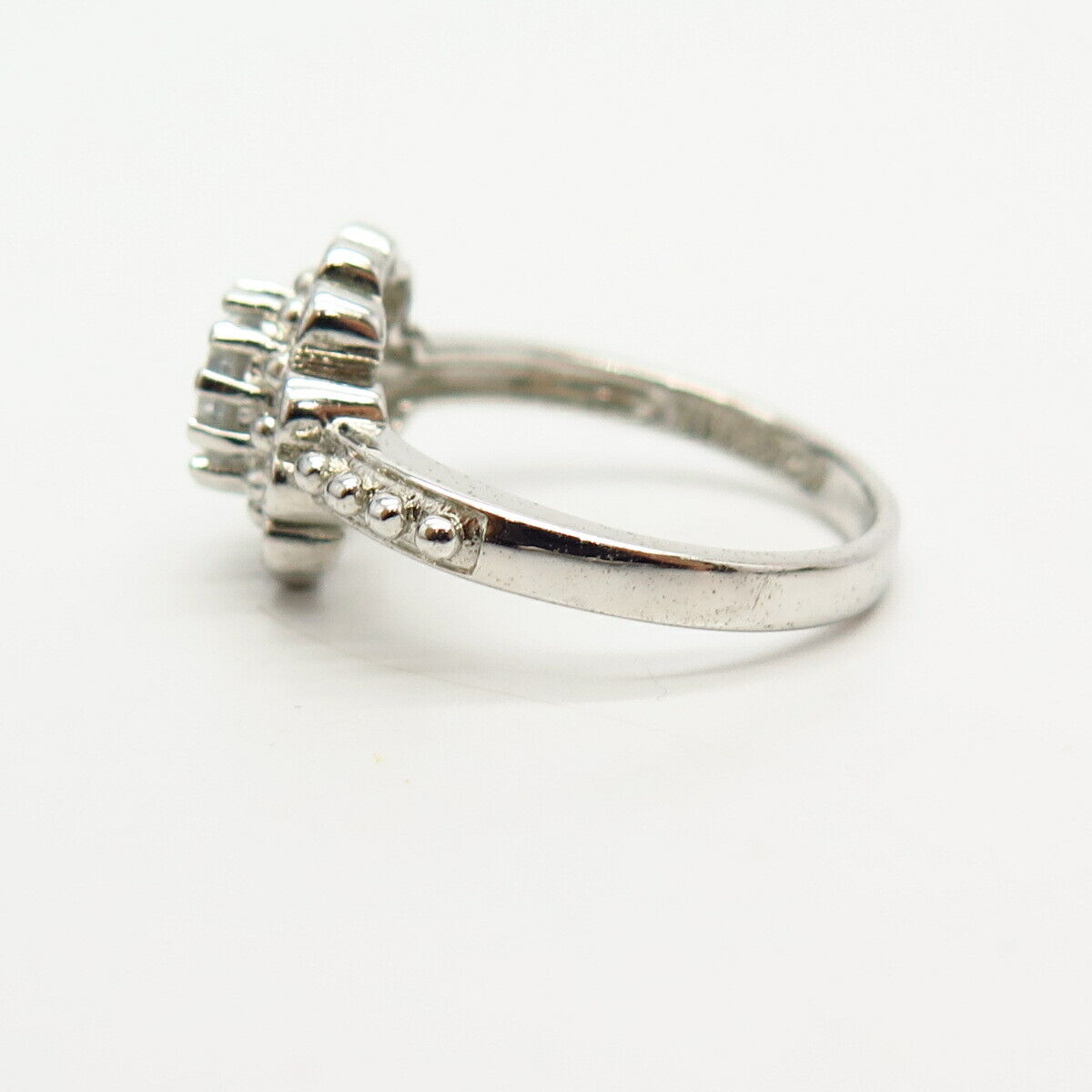 925 Sterling Silver Round-Cut C Z Ring Size 7