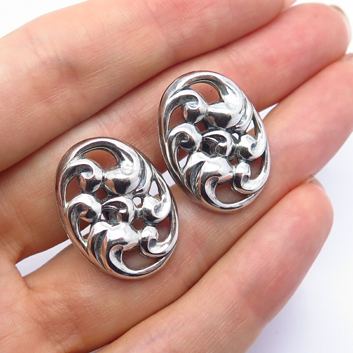 925 Sterling Silver Antique Danecraft Floral Design Screw Back Earrings