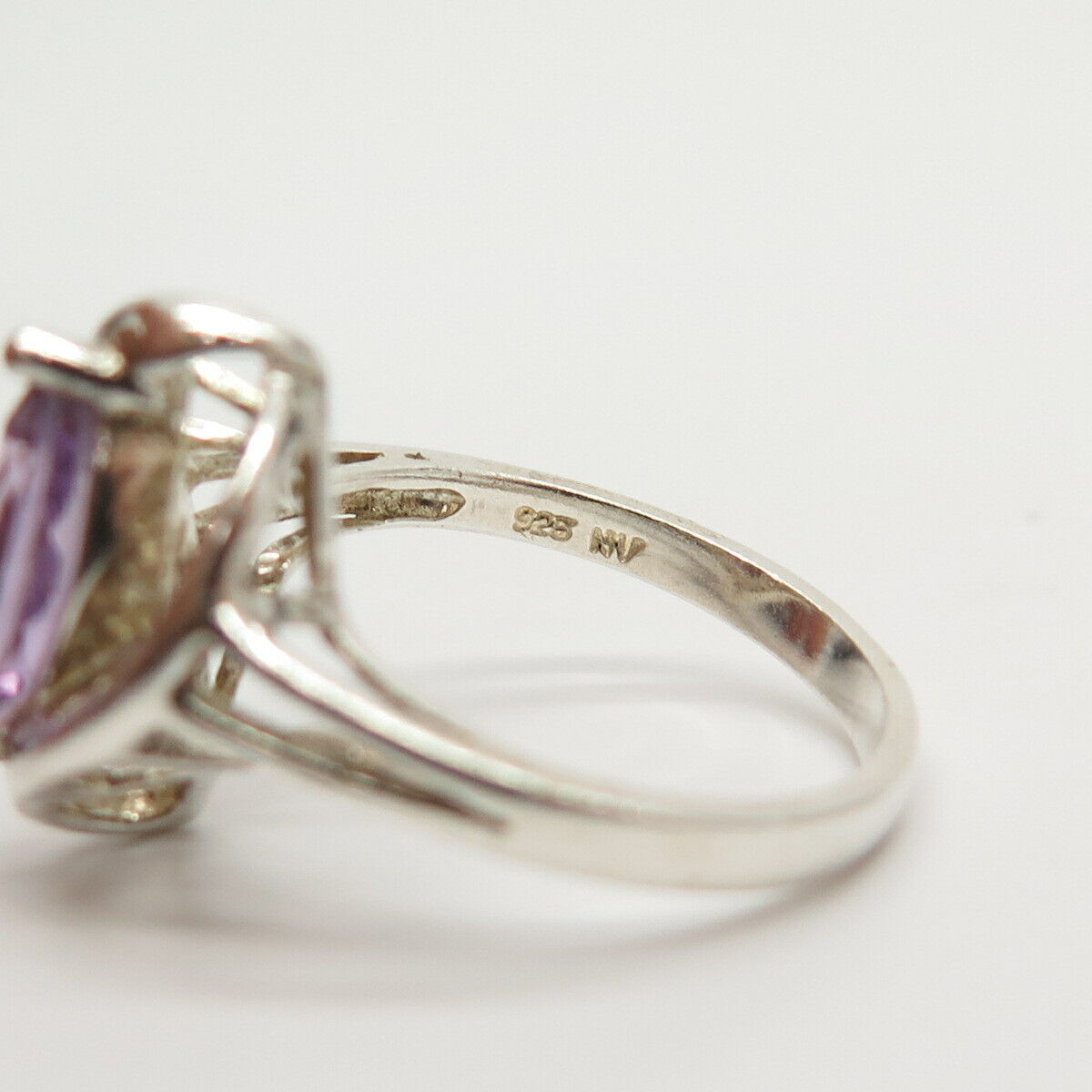 925 Sterling Silver Real Amethyst Gem Ring Size 6