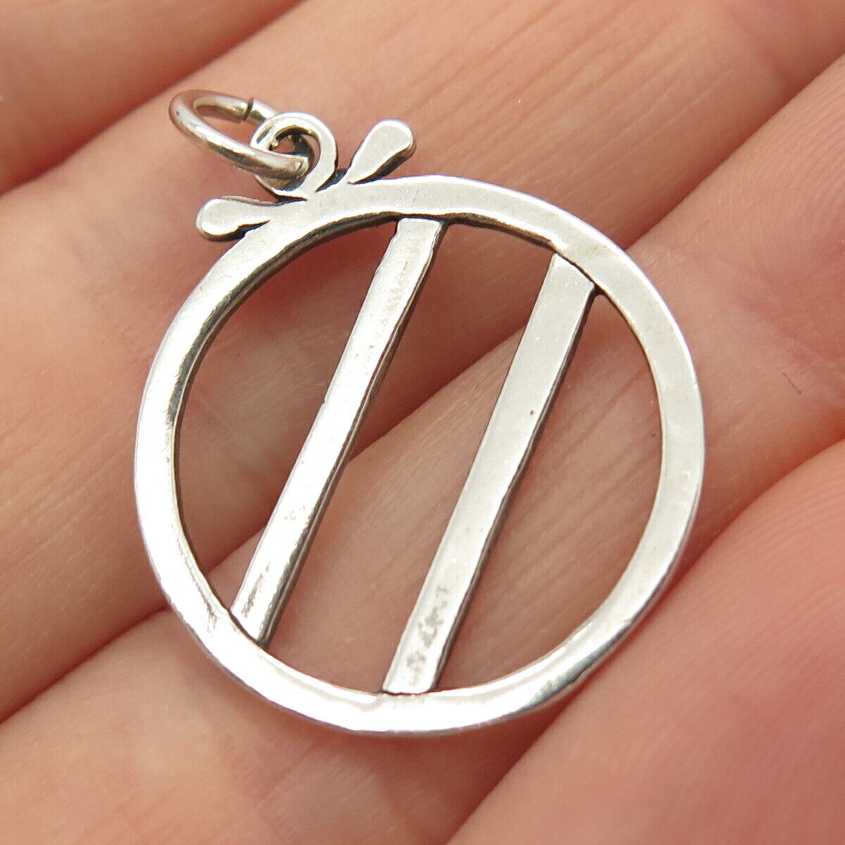 925 Sterling Silver Vintage Striped Design Round Charm Pendant