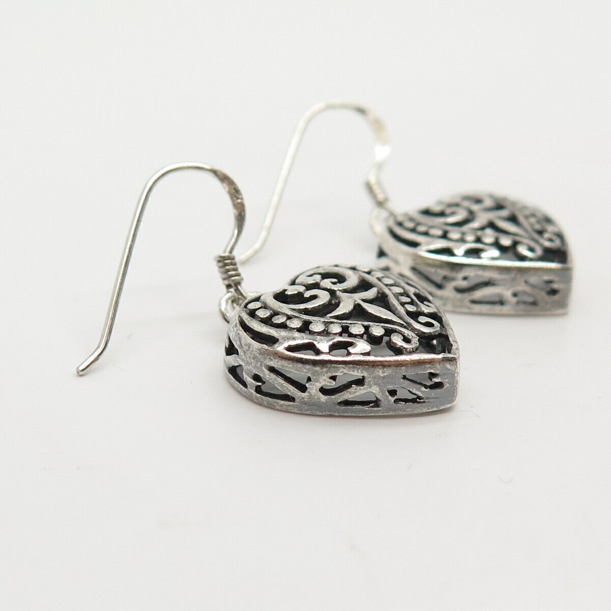 925 Sterling Silver Ornate Heart Dangling Earrings