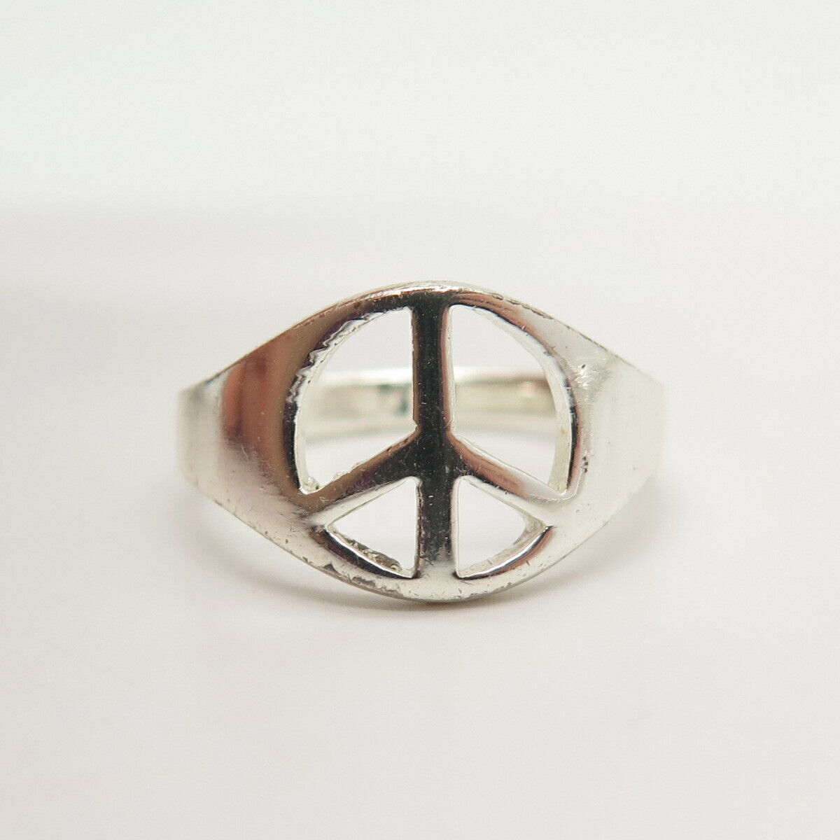 925 Sterling Silver Peace Symbol Ring Size 5 3/4