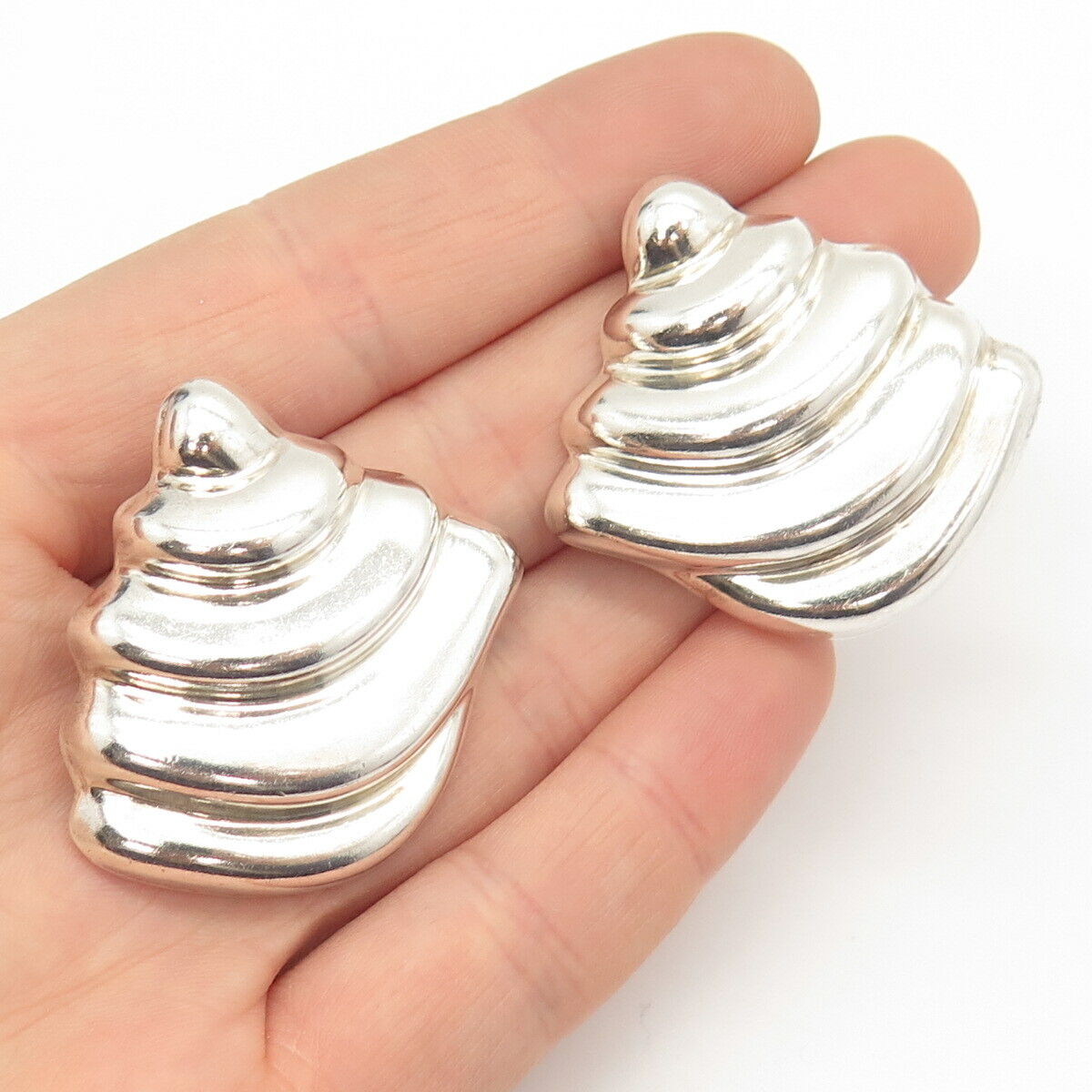 925 Sterling Silver Vintage Mexico Puffy Ribbed Clip On Earrings