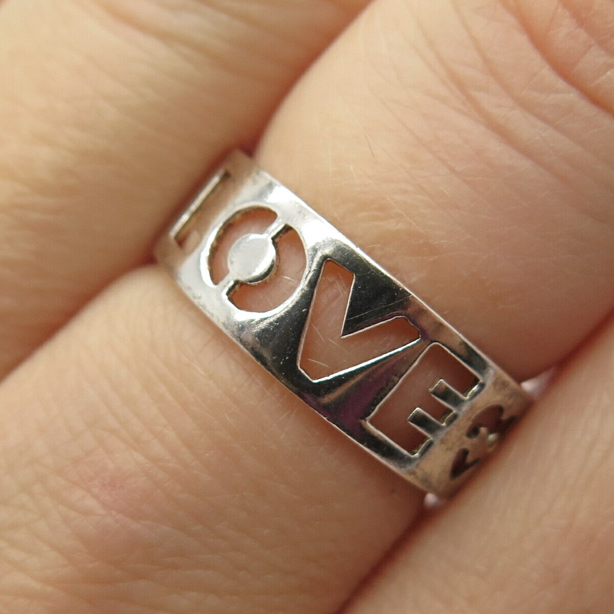 925 Sterling Silver "LOVE" Cutout Band Ring Size 7.5