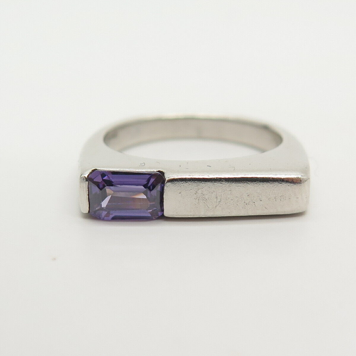 925 Sterling Silver Amethyst-Tone C Z Gear Ring Size 6