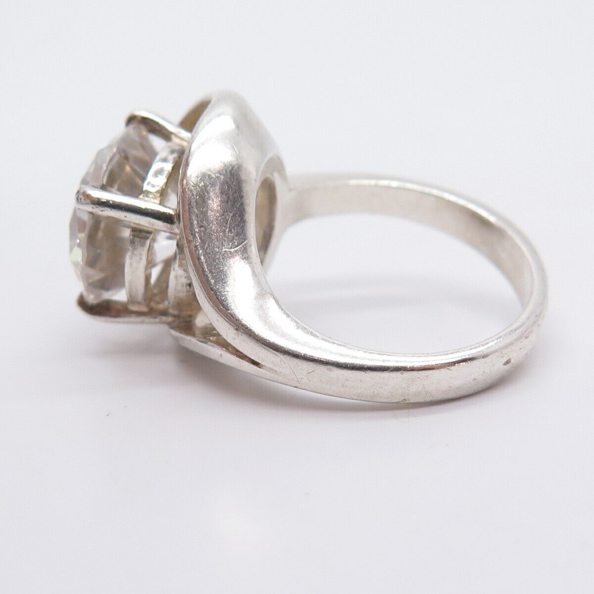 925 Sterling Silver Round-Cut C Z Ring Size 8