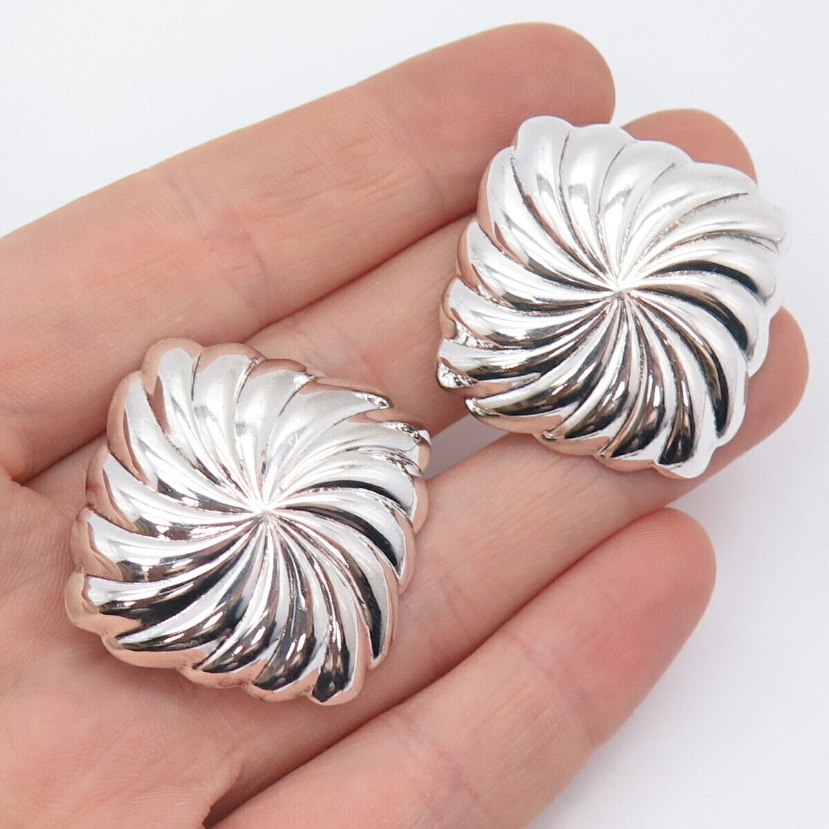 925 Sterling Silver Vintage Italy Ribbed Hollow Clip On Earrings