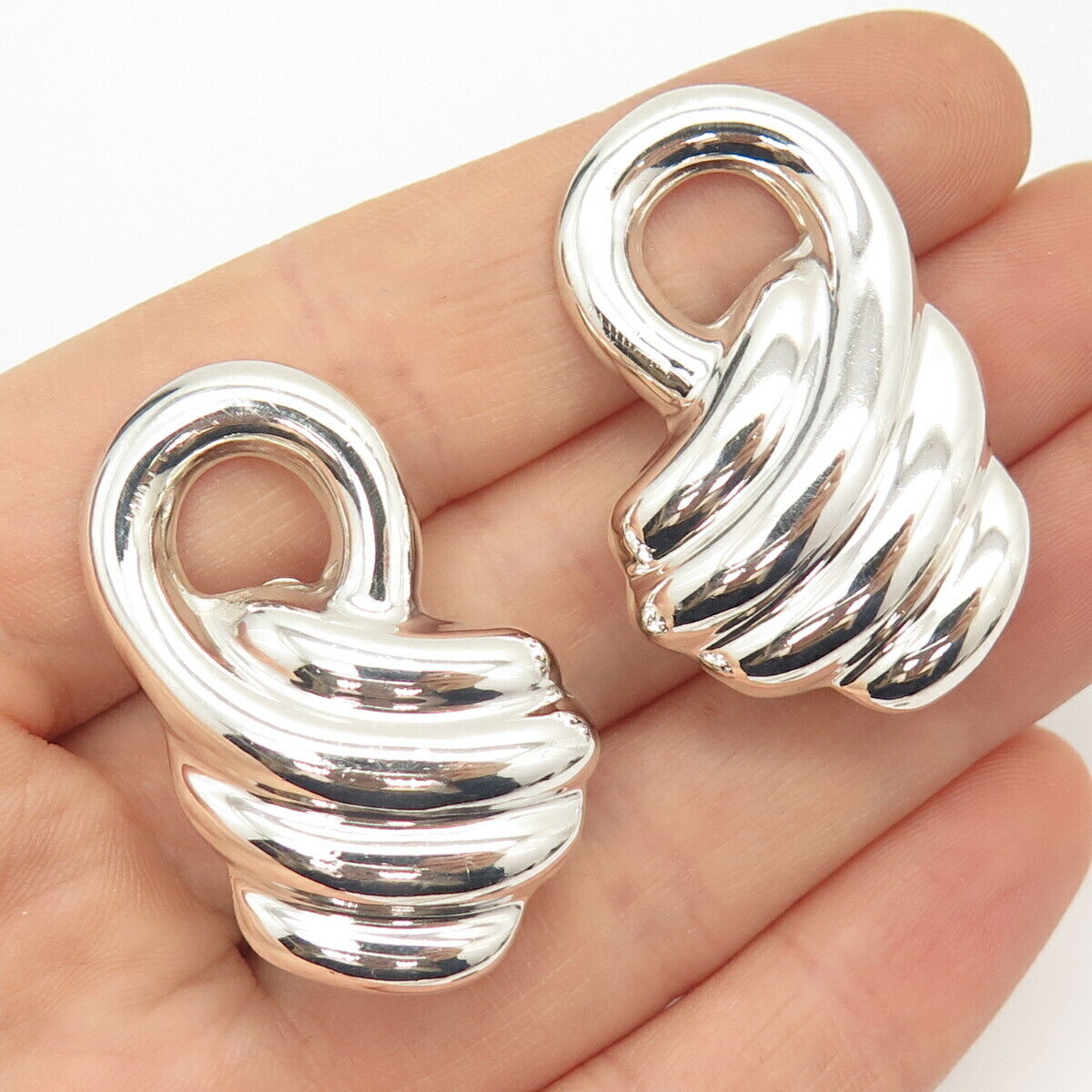 925 Sterling Silver Vintage Mexico Ribbed Knot Clip On Earrings