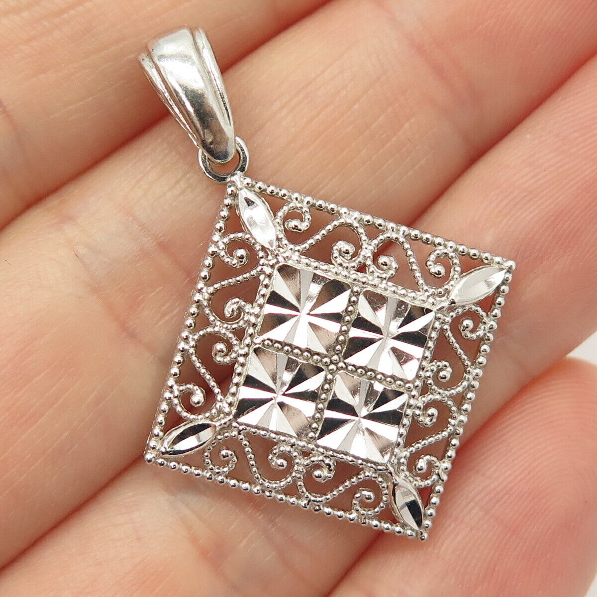 925 Sterling Silver Ornate Square Pendant