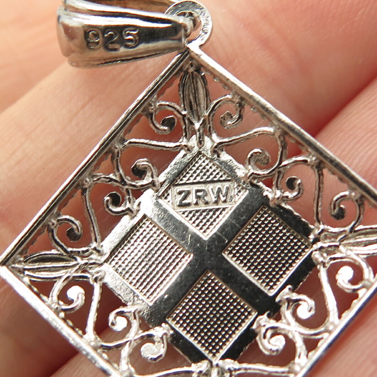 925 Sterling Silver Ornate Square Pendant