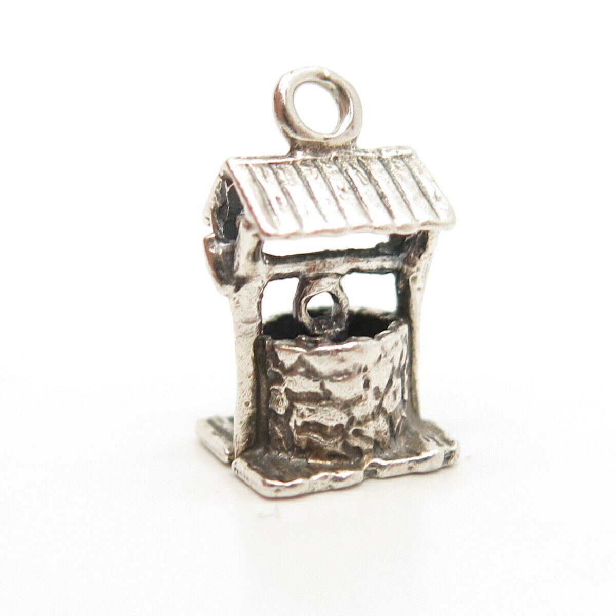 925 Sterling Silver Vintage Well Design Charm Pendant