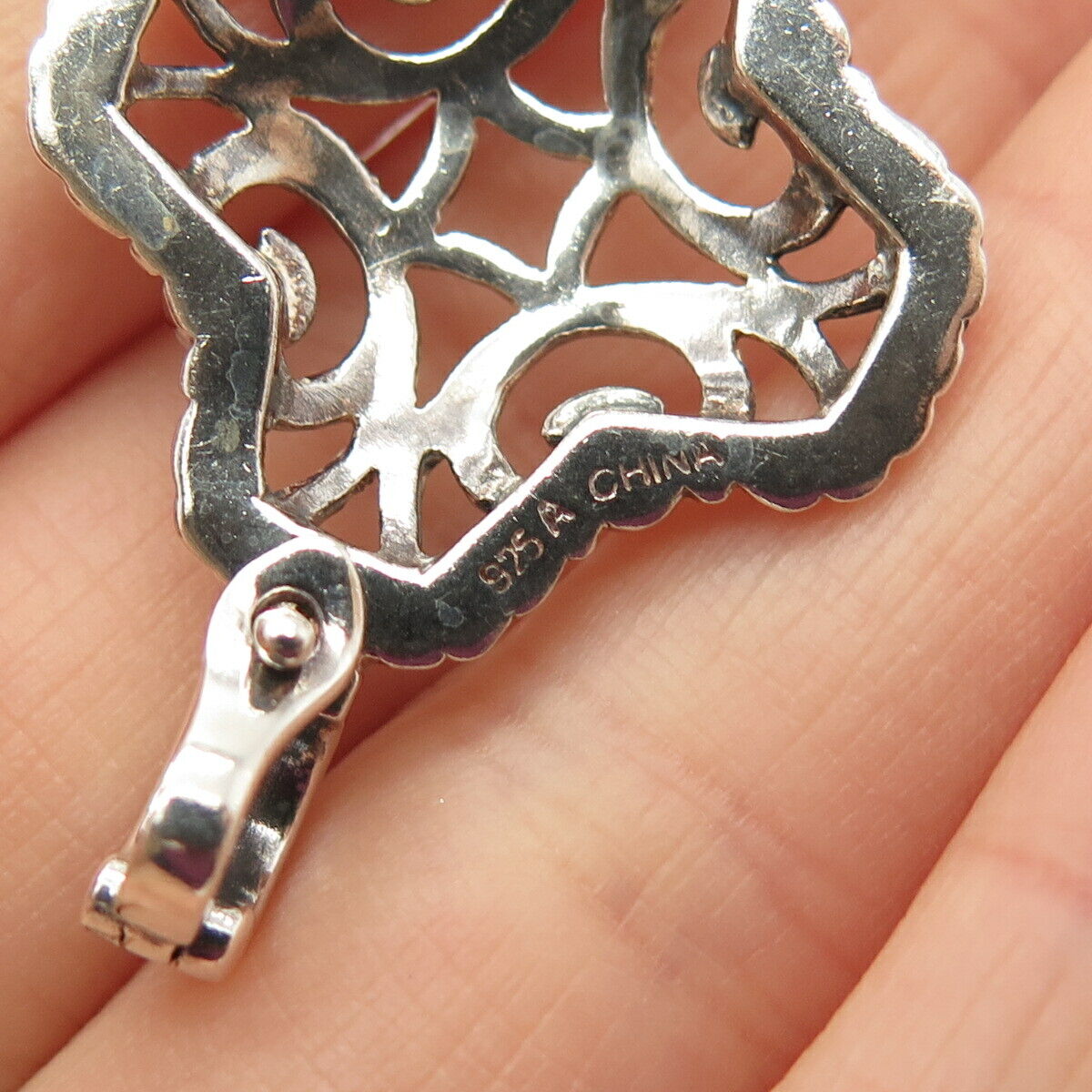 925 Sterling Silver Vintage Abstract Ornate Pendant