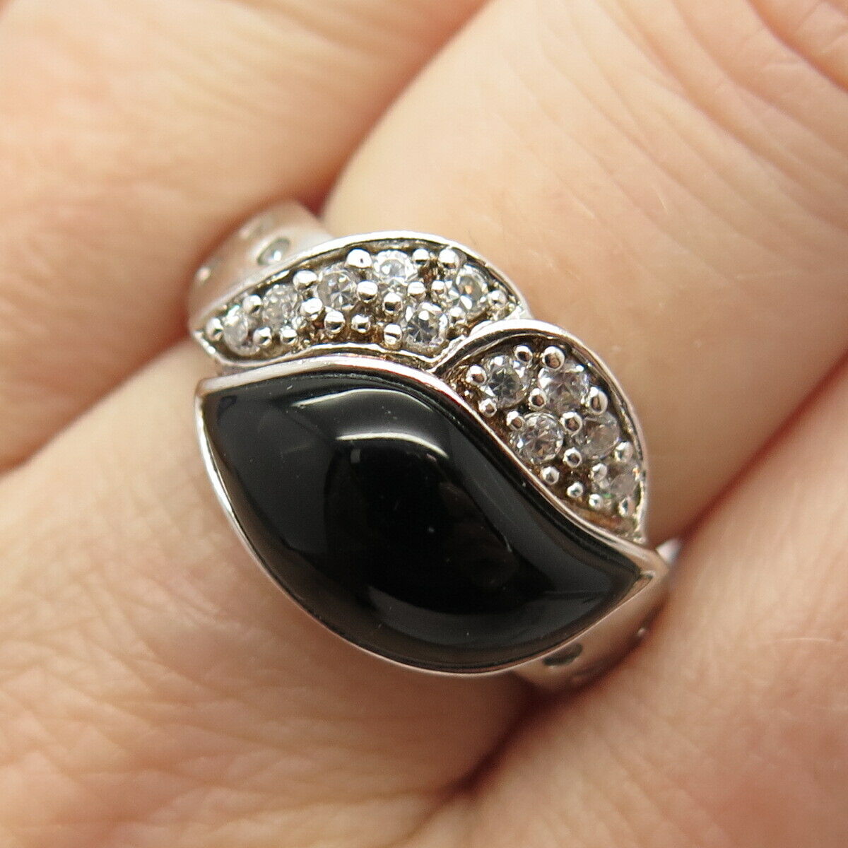 925 Sterling Silver Vintage Real Black Onyx Gemstone & C Z Ring Size 7 3/4