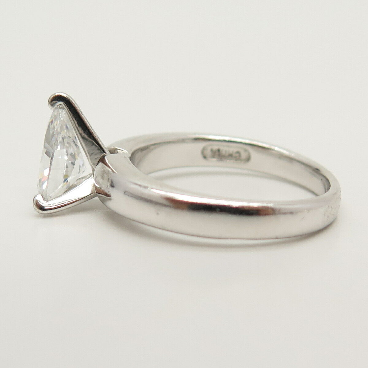 925 Sterling Silver C Z Ring Size 8