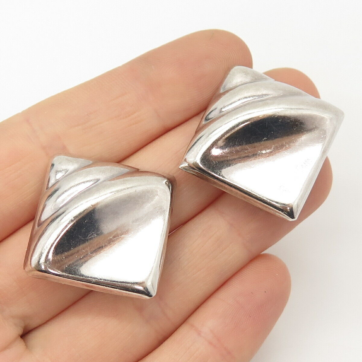 925 Sterling Silver Vintage Mexico Ribbed Hollow Clip On Earrings