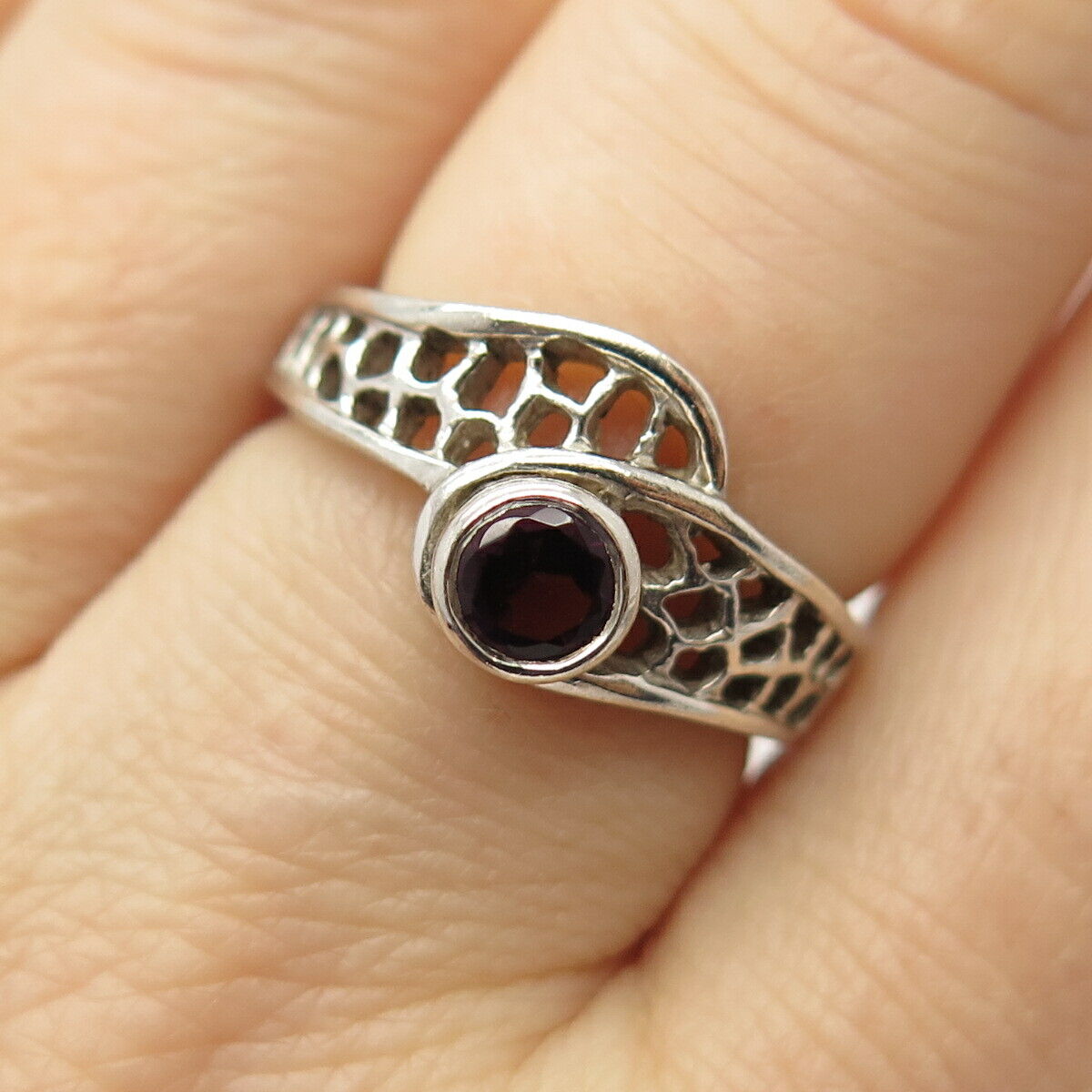 925 Sterling Silver Vintage Real Amethyst Gem Cage Ring Size 7