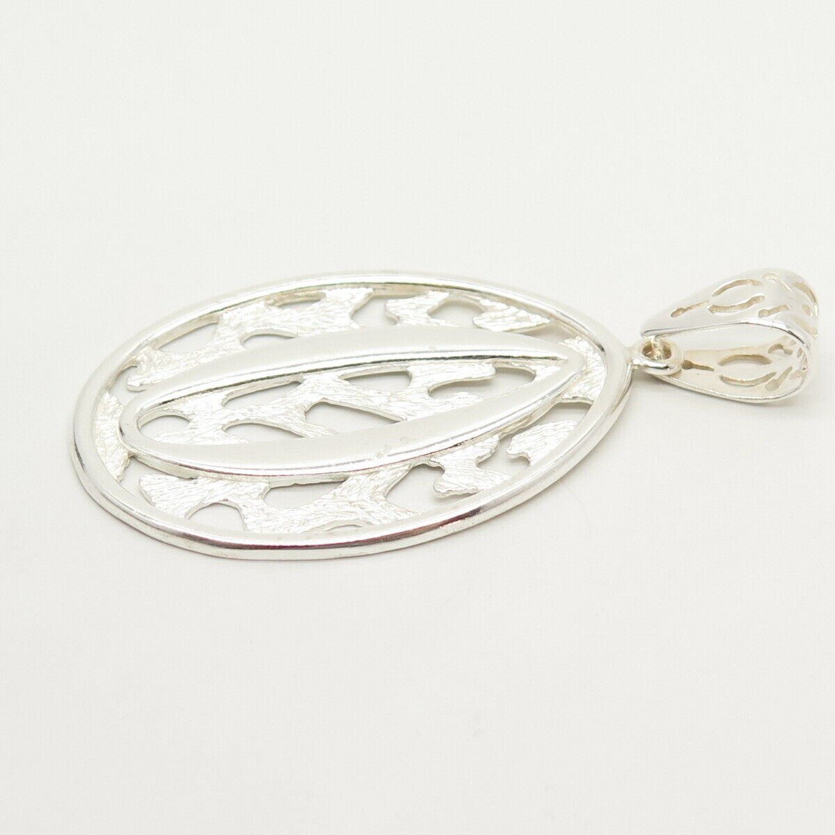 925 Sterling Silver Letter "O" Initial Design Pendant