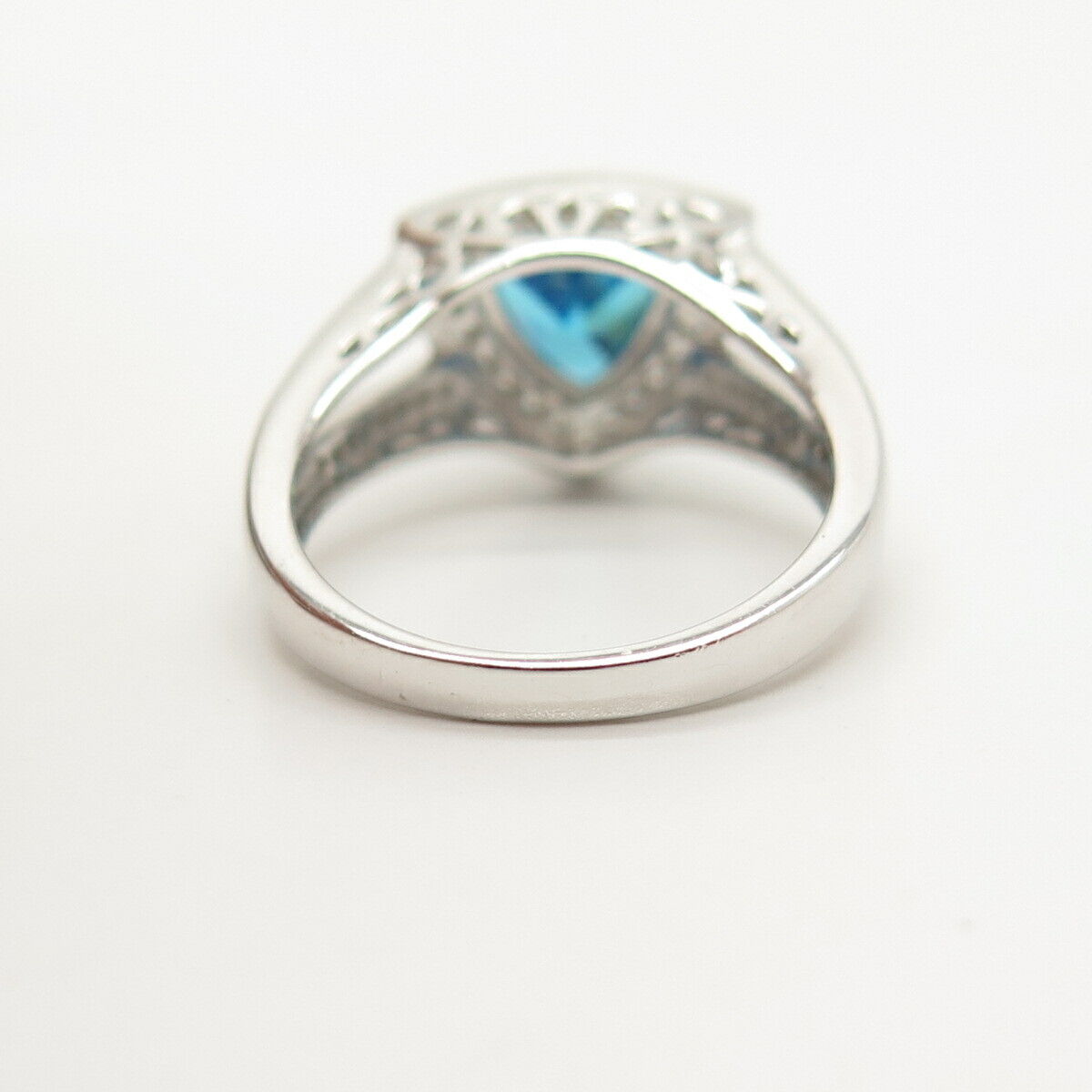 925 Sterling Silver White & Blue Topaz-Tone C Z Ring Size 6