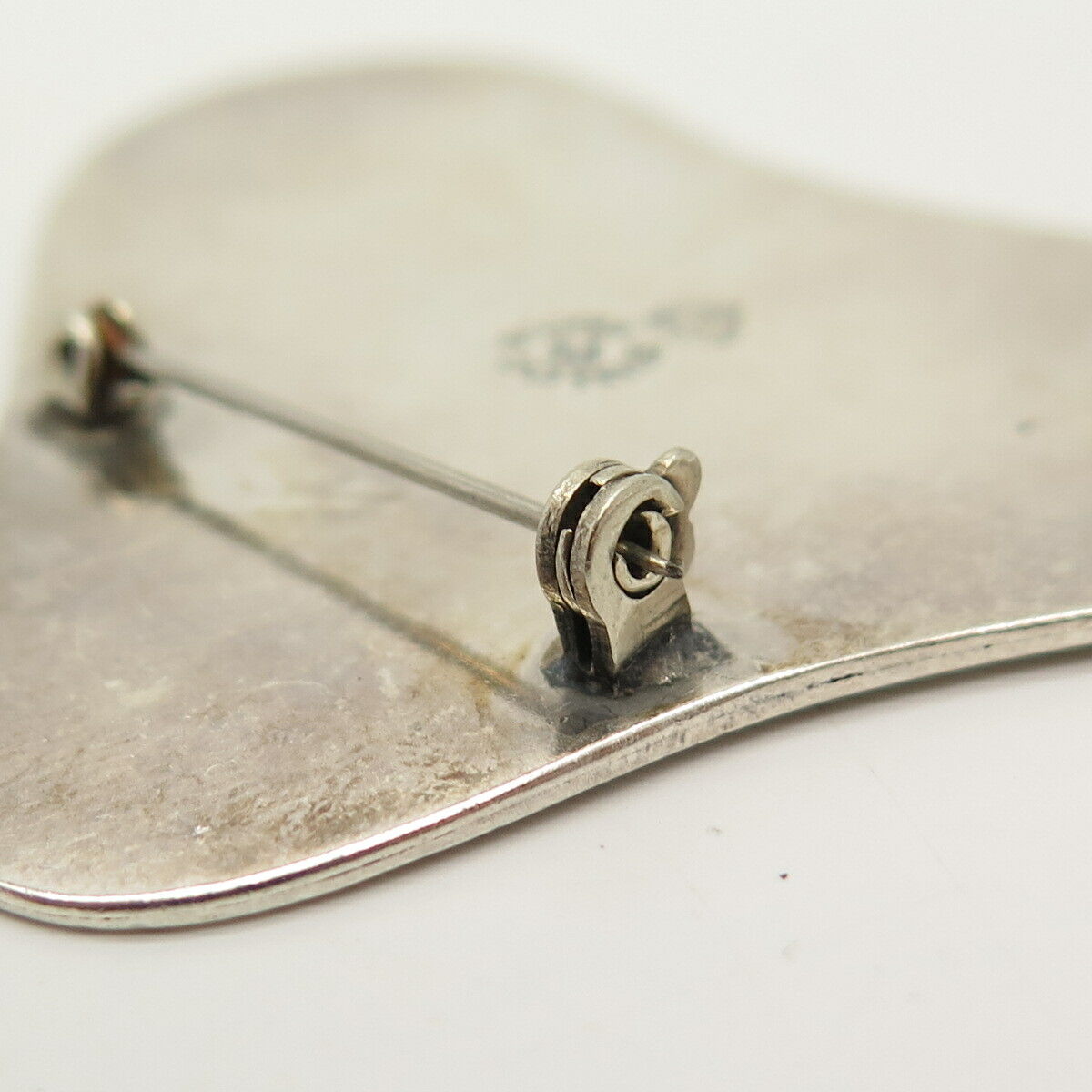 925 Sterling Silver Vintage Mexico Tribal Etched Pin Brooch