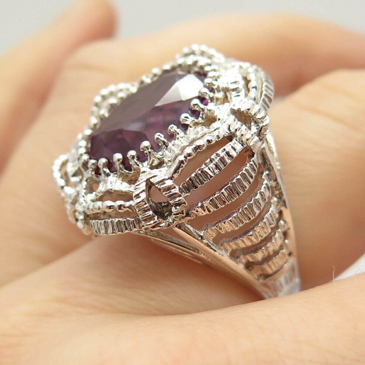 925 Sterling Silver Real Amethyst Gemstone Ornate Domed Ring Size 7.5