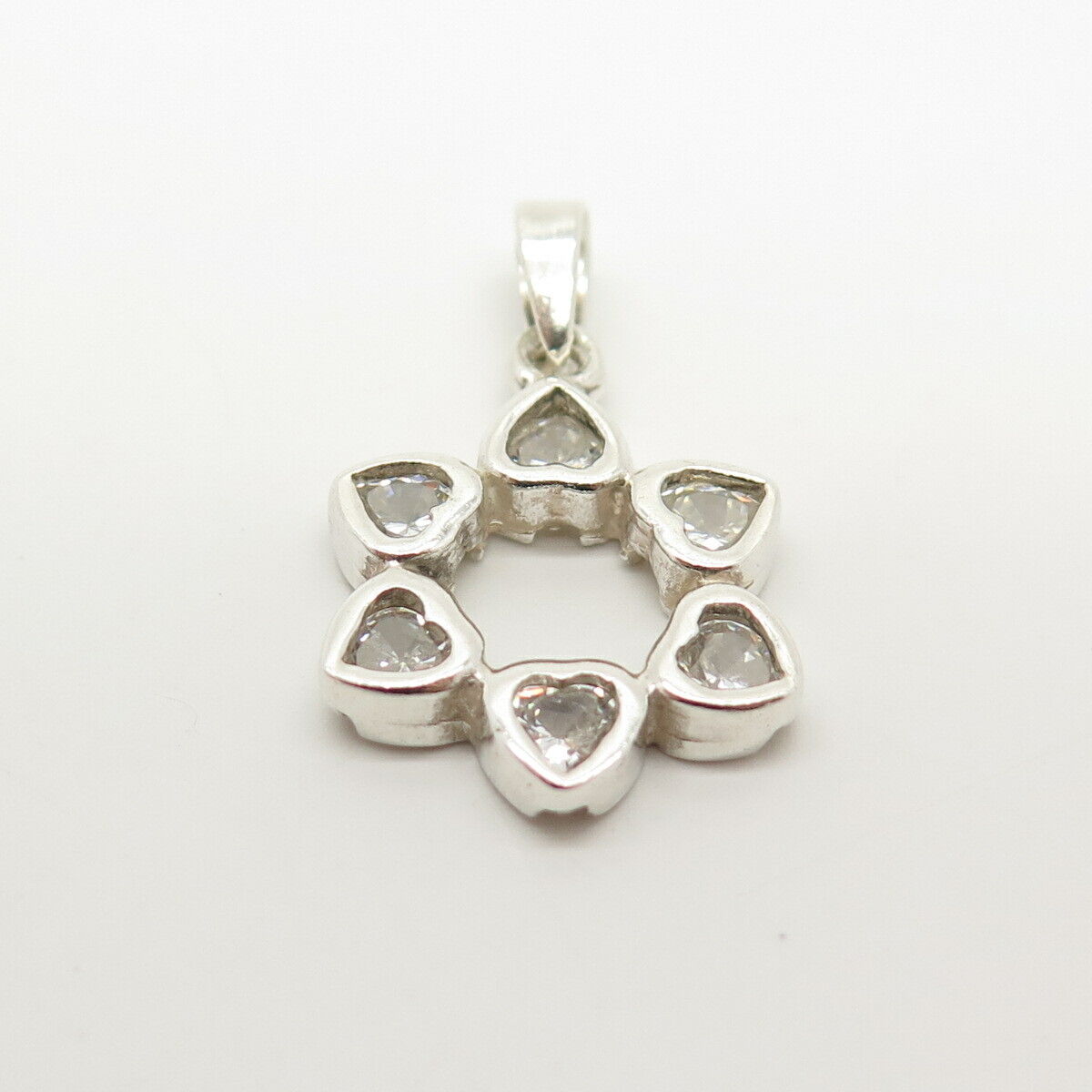 925 Sterling Silver Vintage C Z Floral Heart Small Pendant