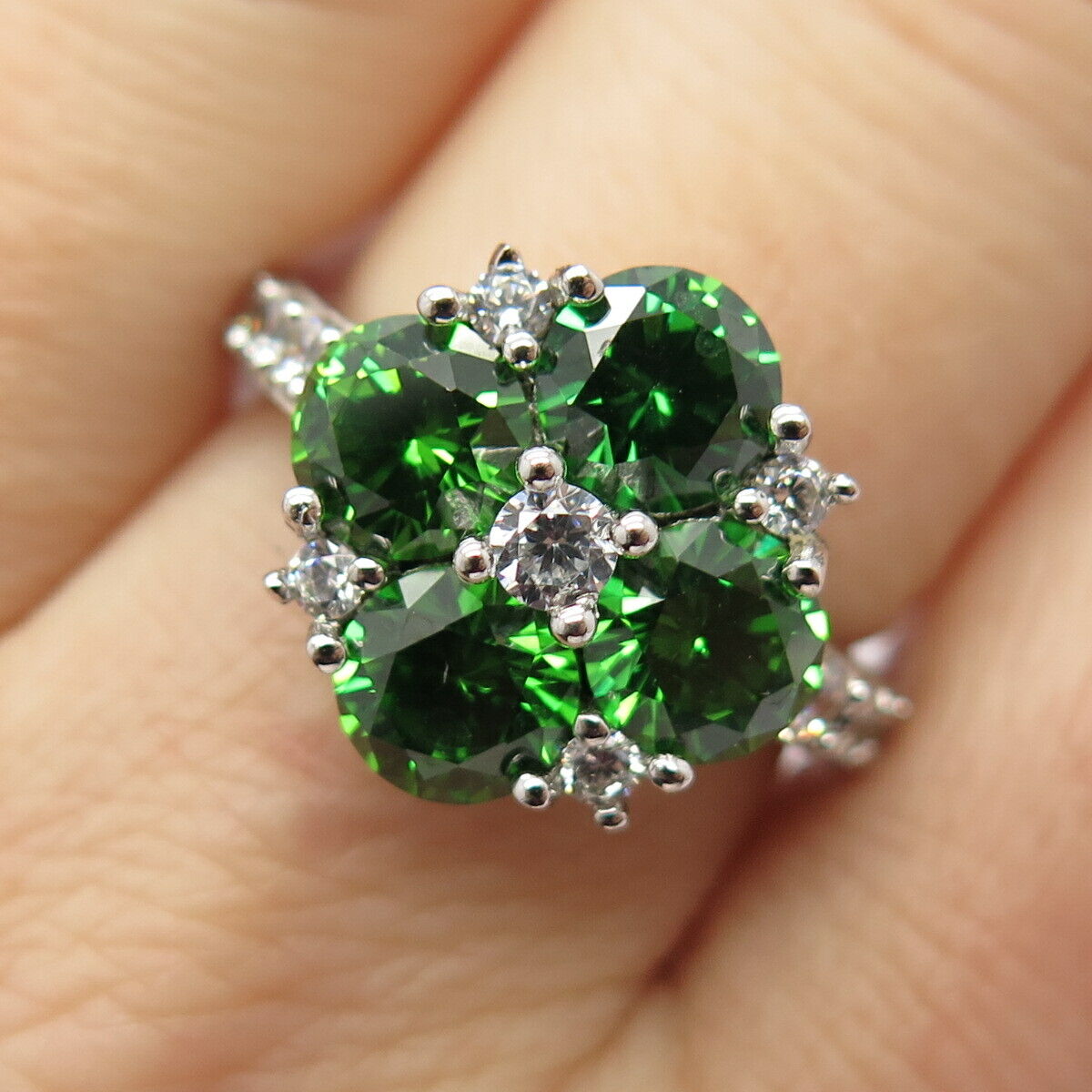 925 Sterling Silver White & Diopside-Tone C Z Ring Size 7 3/4