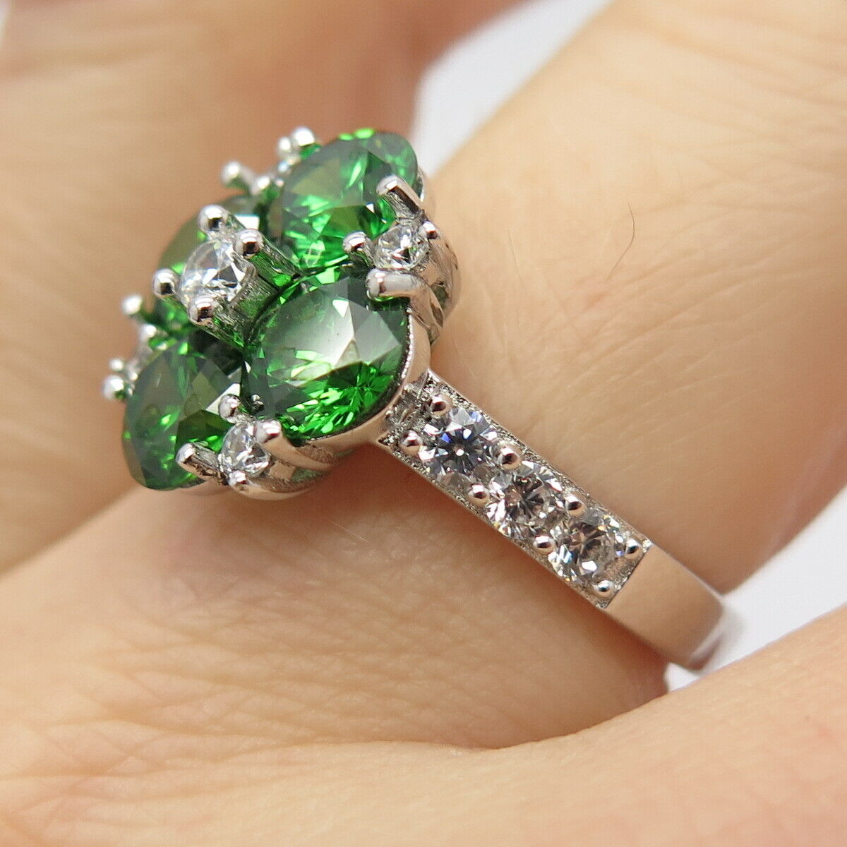 925 Sterling Silver White & Diopside-Tone C Z Ring Size 7 3/4