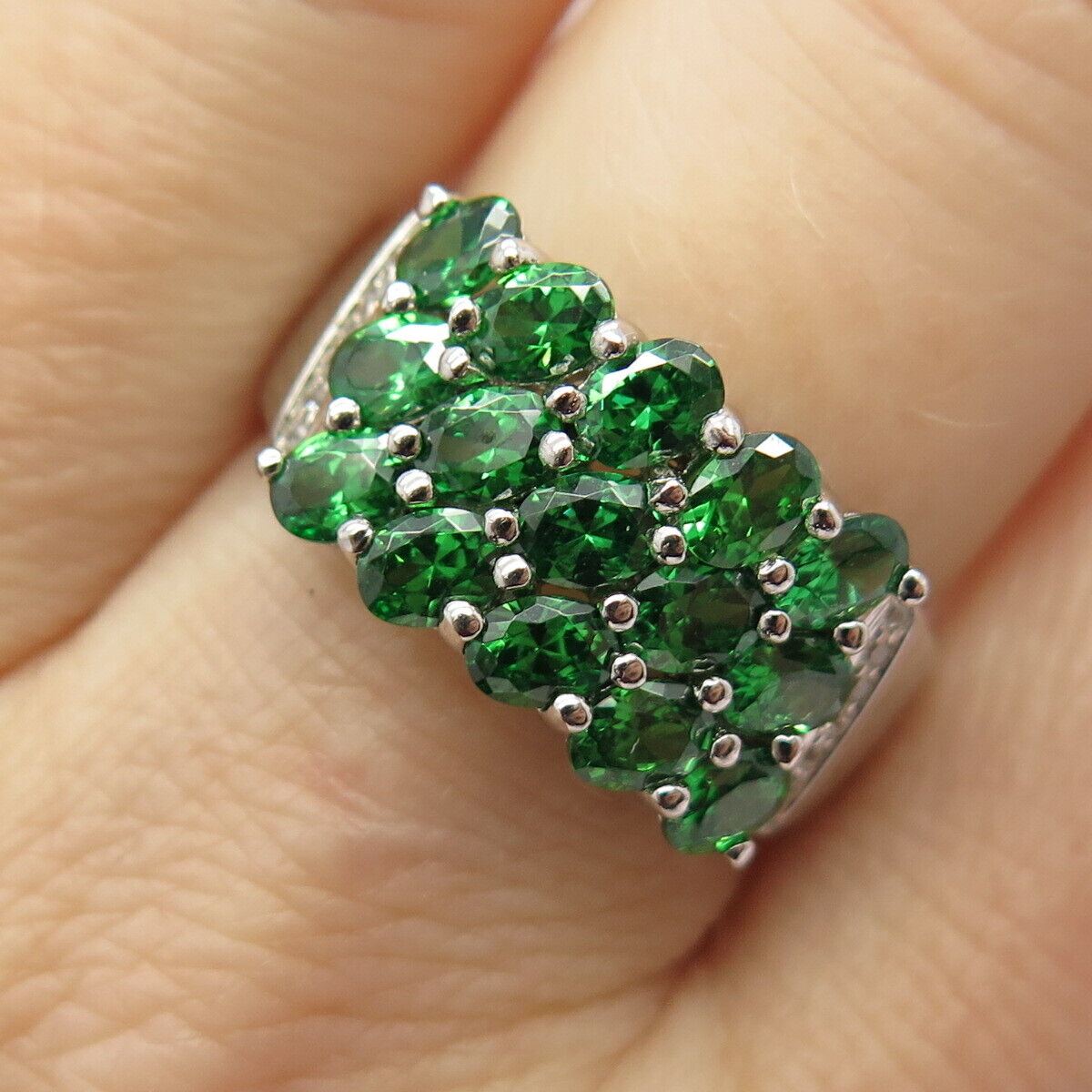 925 Sterling Silver White & Diopside-Tone C Z Ring Size 7 3/4