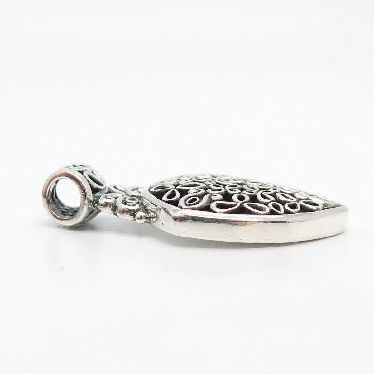 925 Sterling Silver Vintage Ornate Oval Pendant