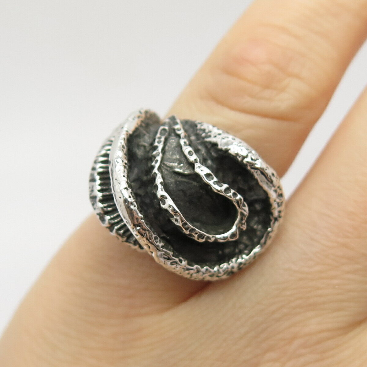 925 Sterling Silver Vintage Modernist Ring Size 4 3/4