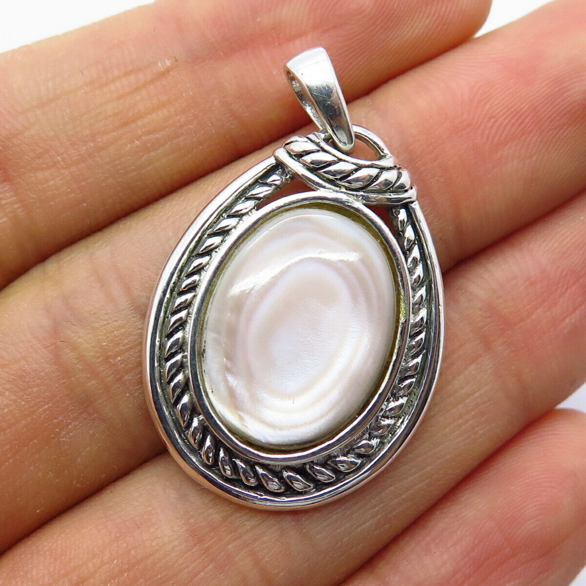 925 Sterling Silver Vintage Real Mother-of-Pearl Teardrop Pendant