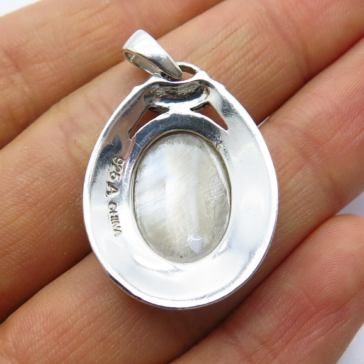 925 Sterling Silver Vintage Real Mother-of-Pearl Teardrop Pendant